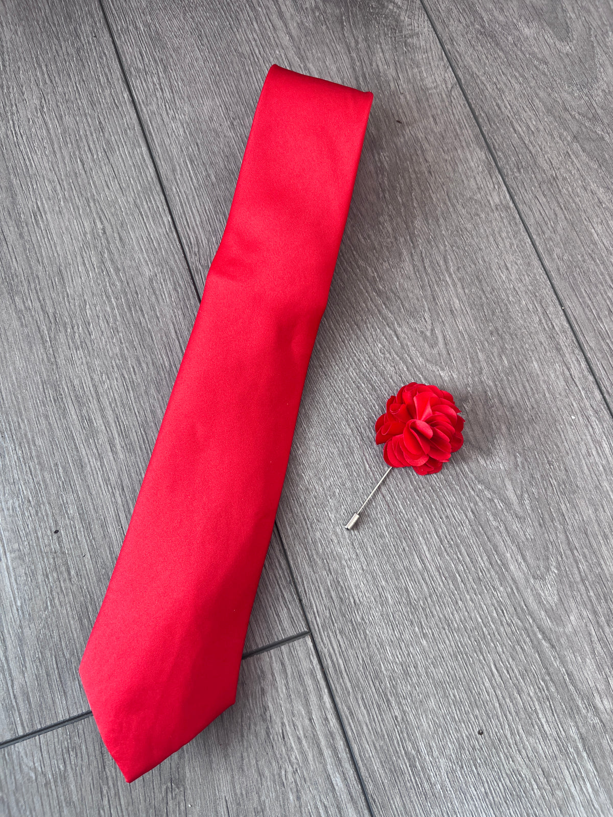 Poppy Red Men’s Classic Tie &amp; Pin
