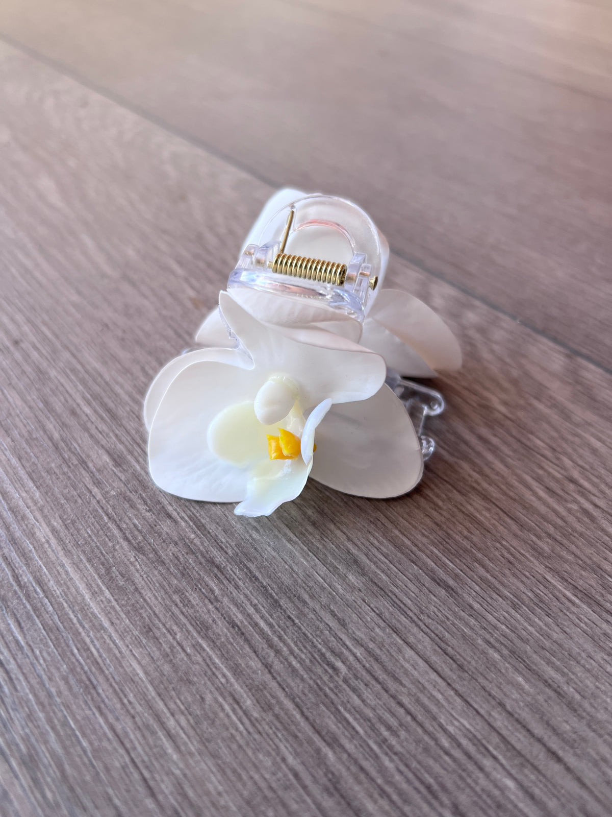 Small Orchid Hair Claw- White
