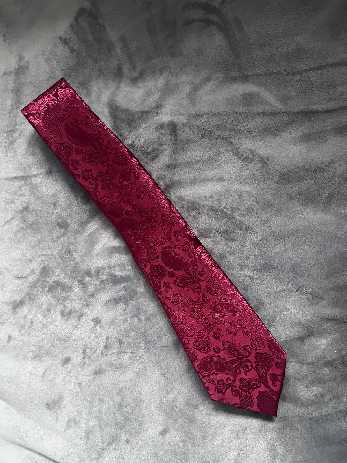 Burgundy Men’s Classic Paisley Tie