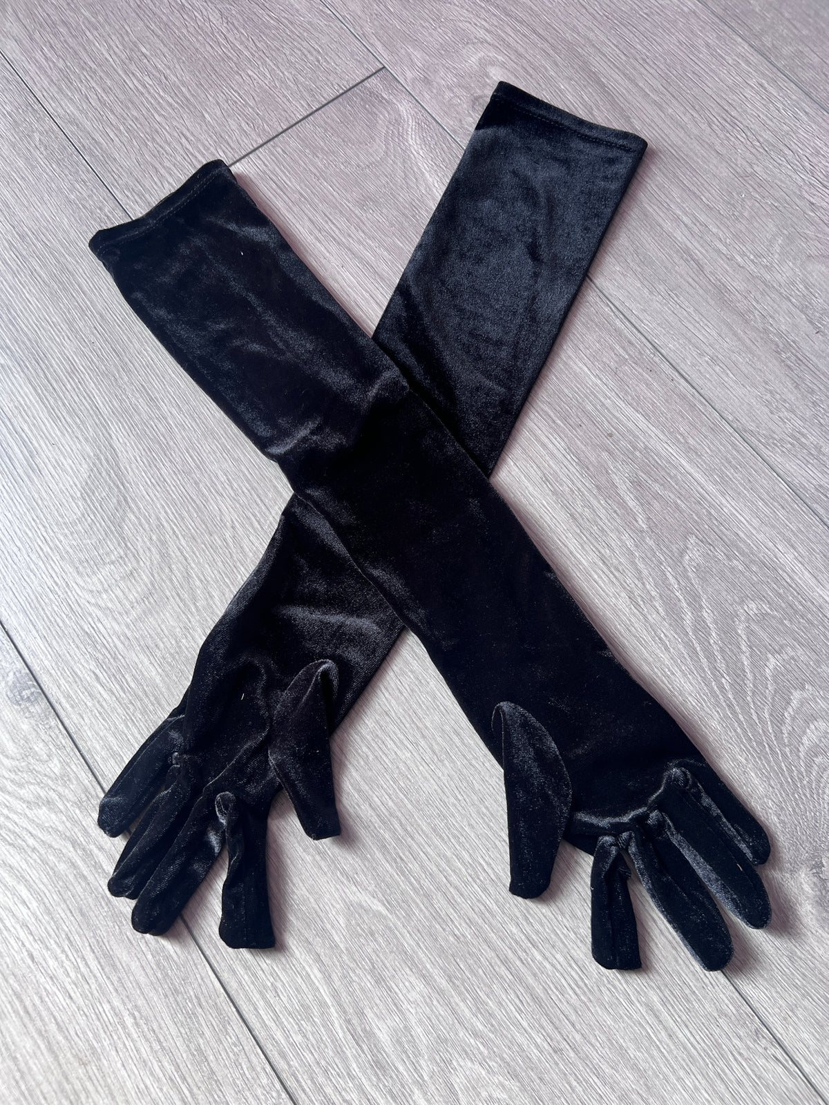 Black Long Velvet Gloves
