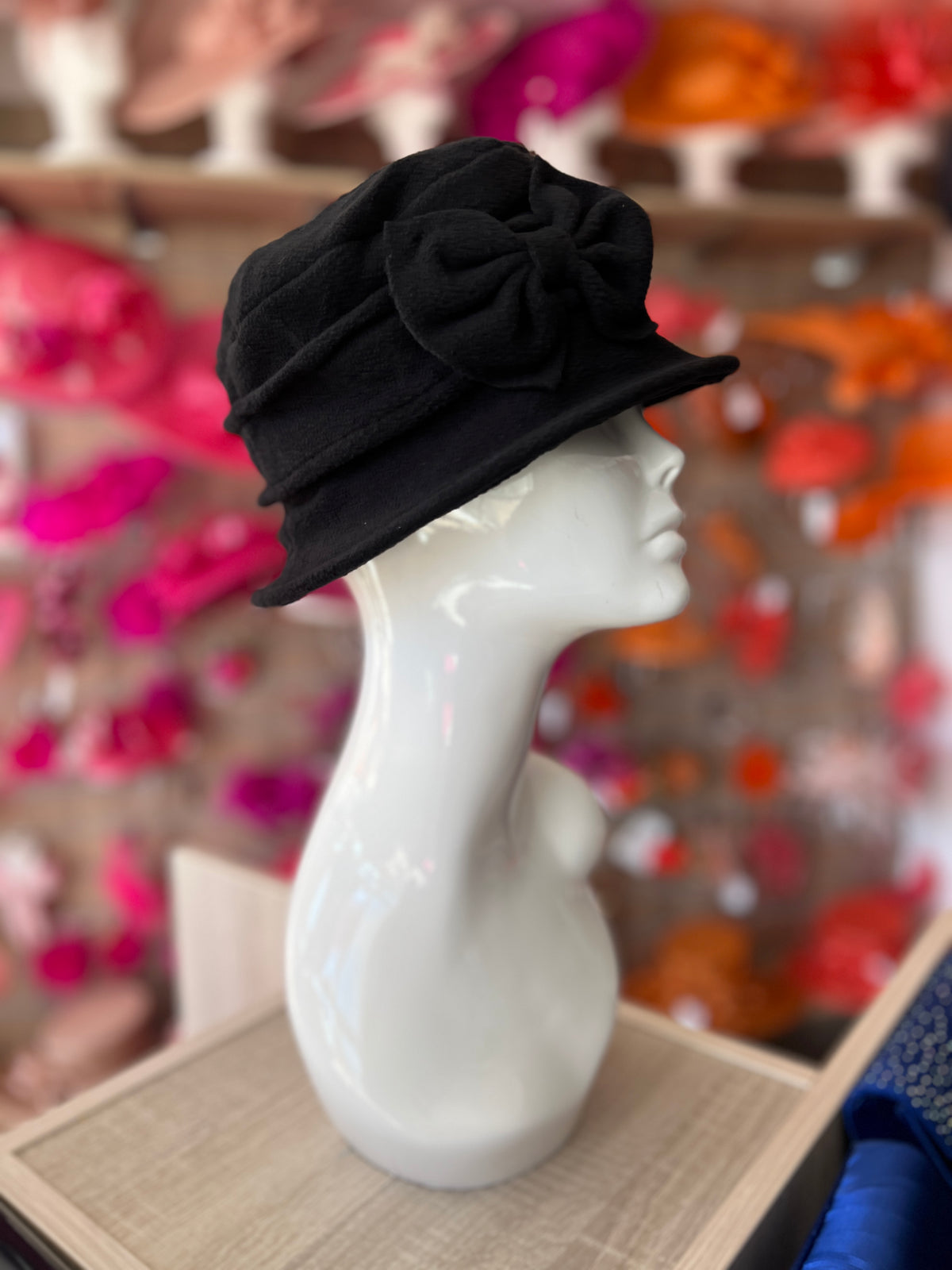 Black Winter Cloche Beanie Hat With Bow Detail