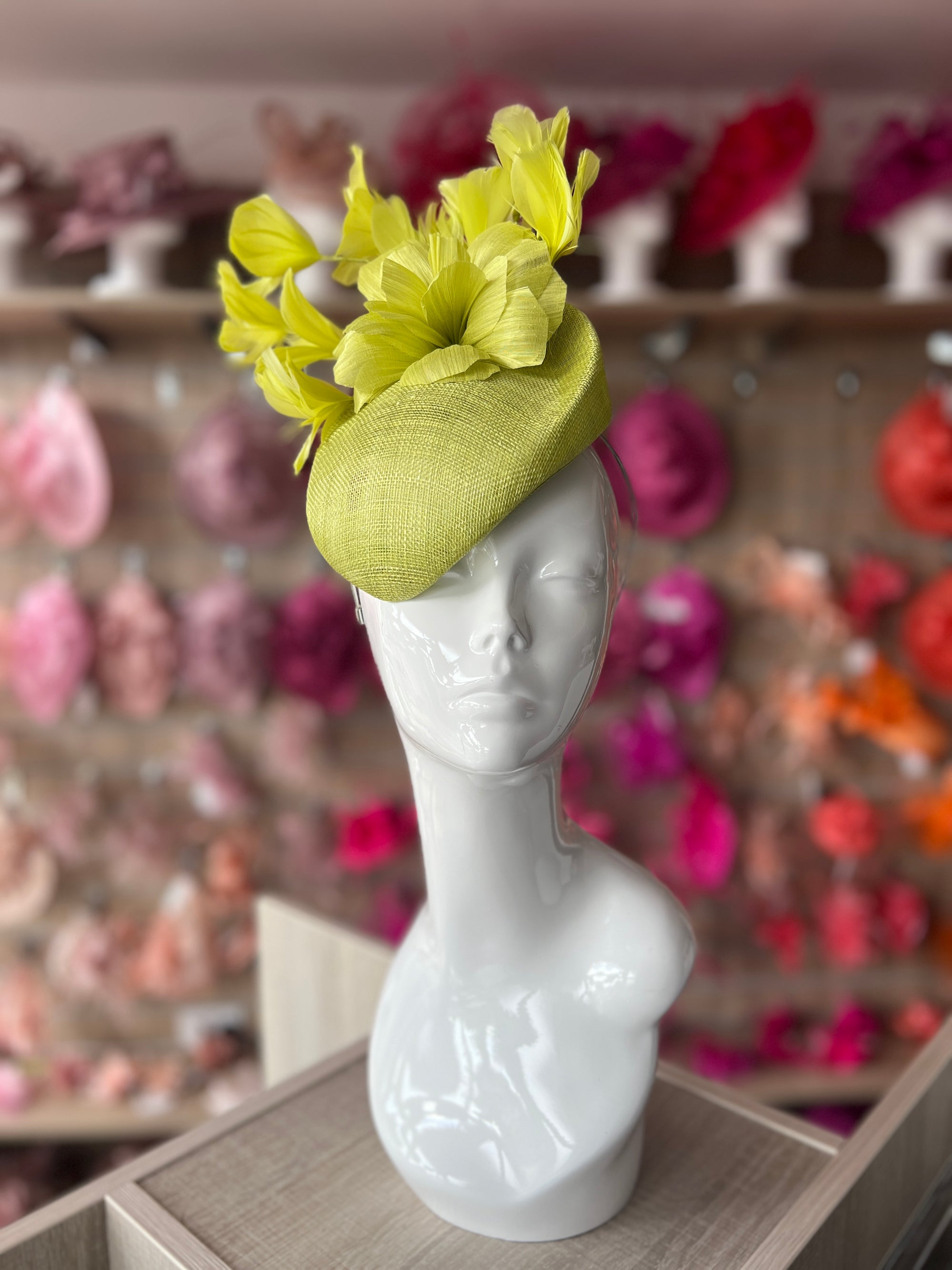 Contoured Lime Pillbox Fascinator Hat