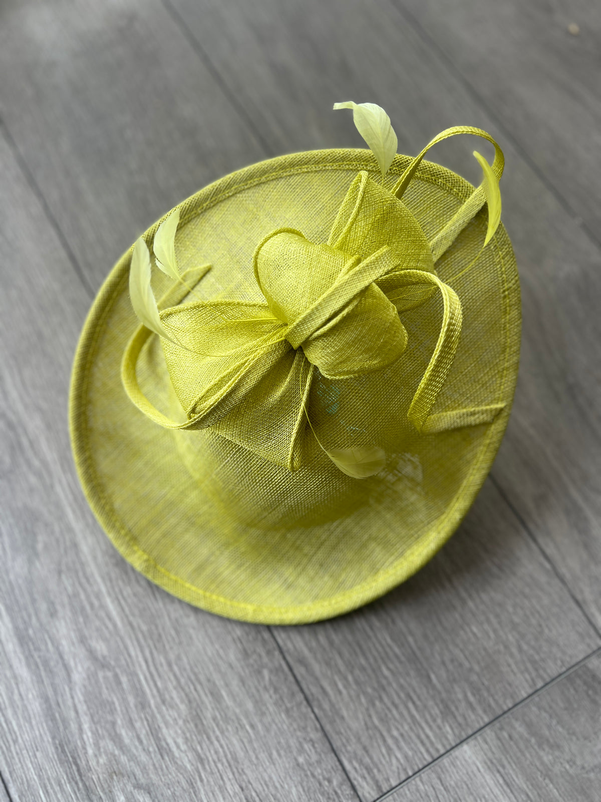 Lime Teardrop Disc Fascinator