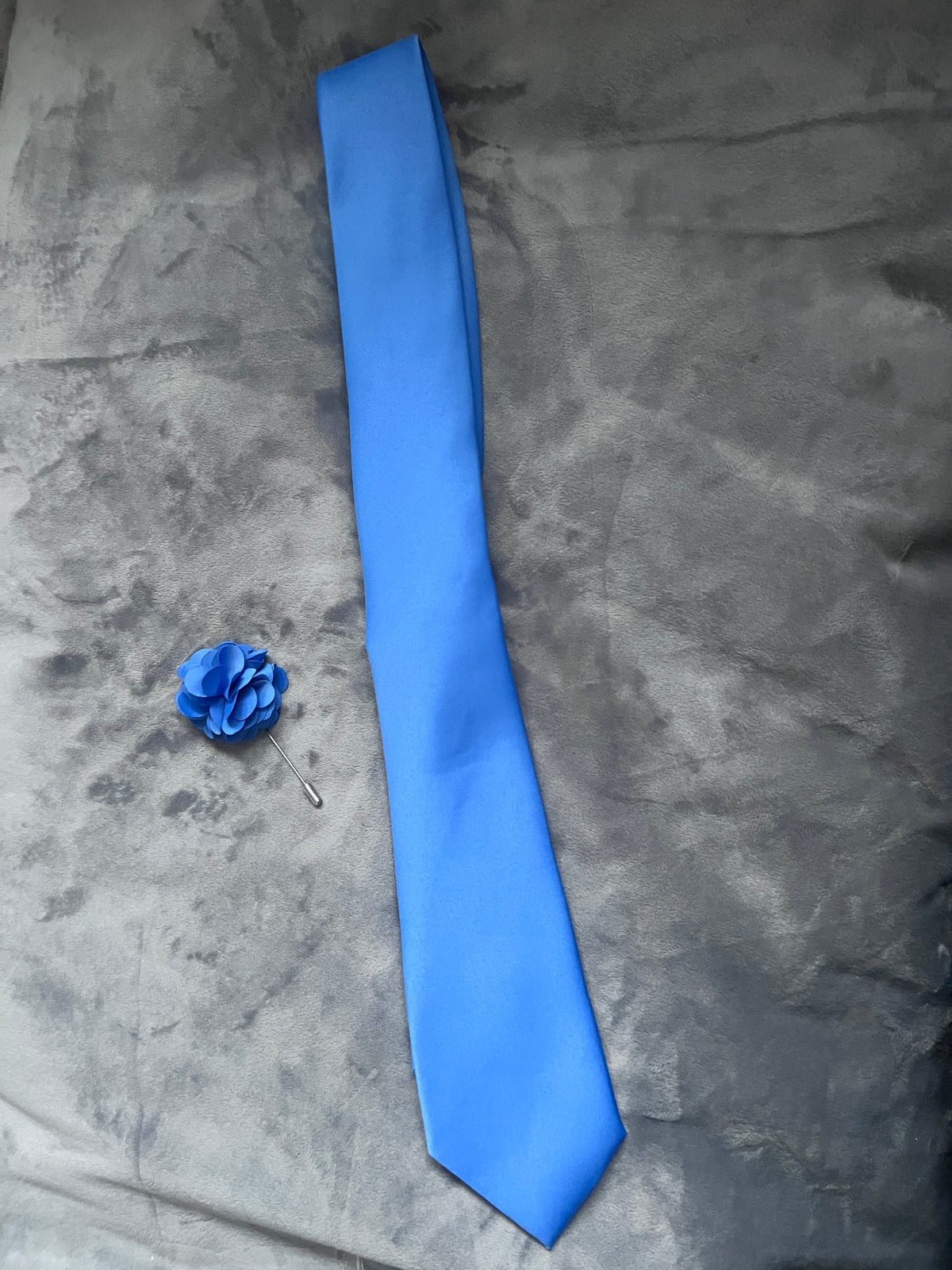 Blue Men’s Classic Tie &amp; Pin