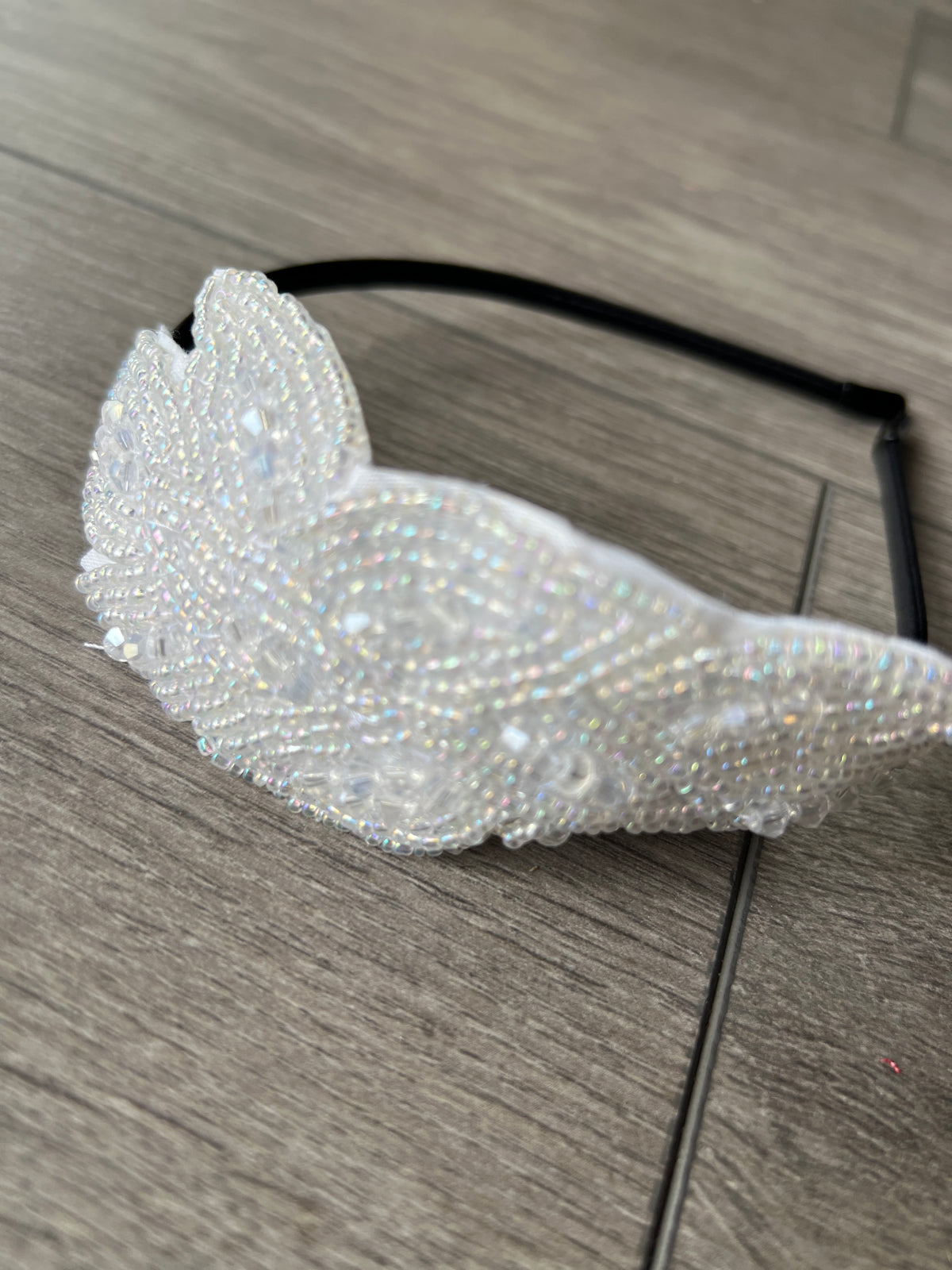 Vintage 1920's Leaf Beaded Headband - White