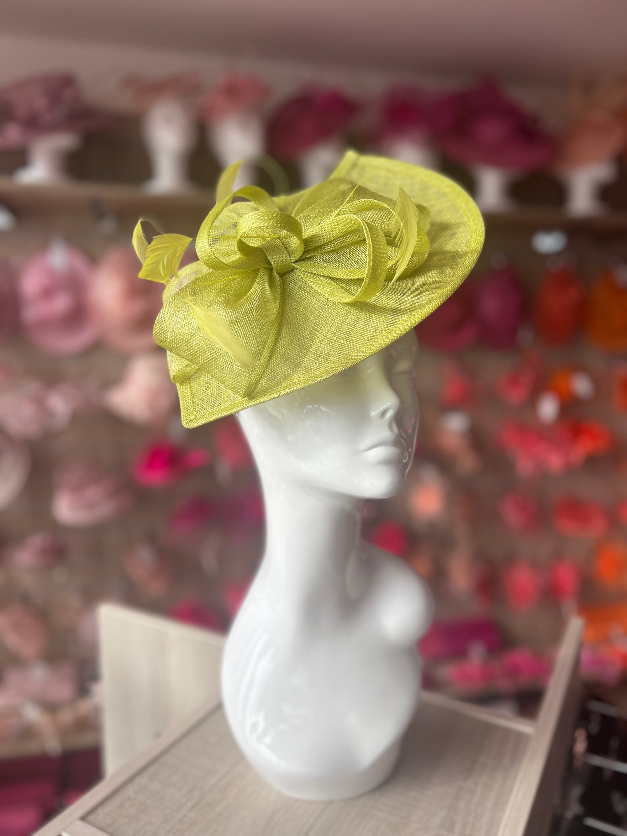 Stylish Lime  Disc Fascinator with Decorative Bow