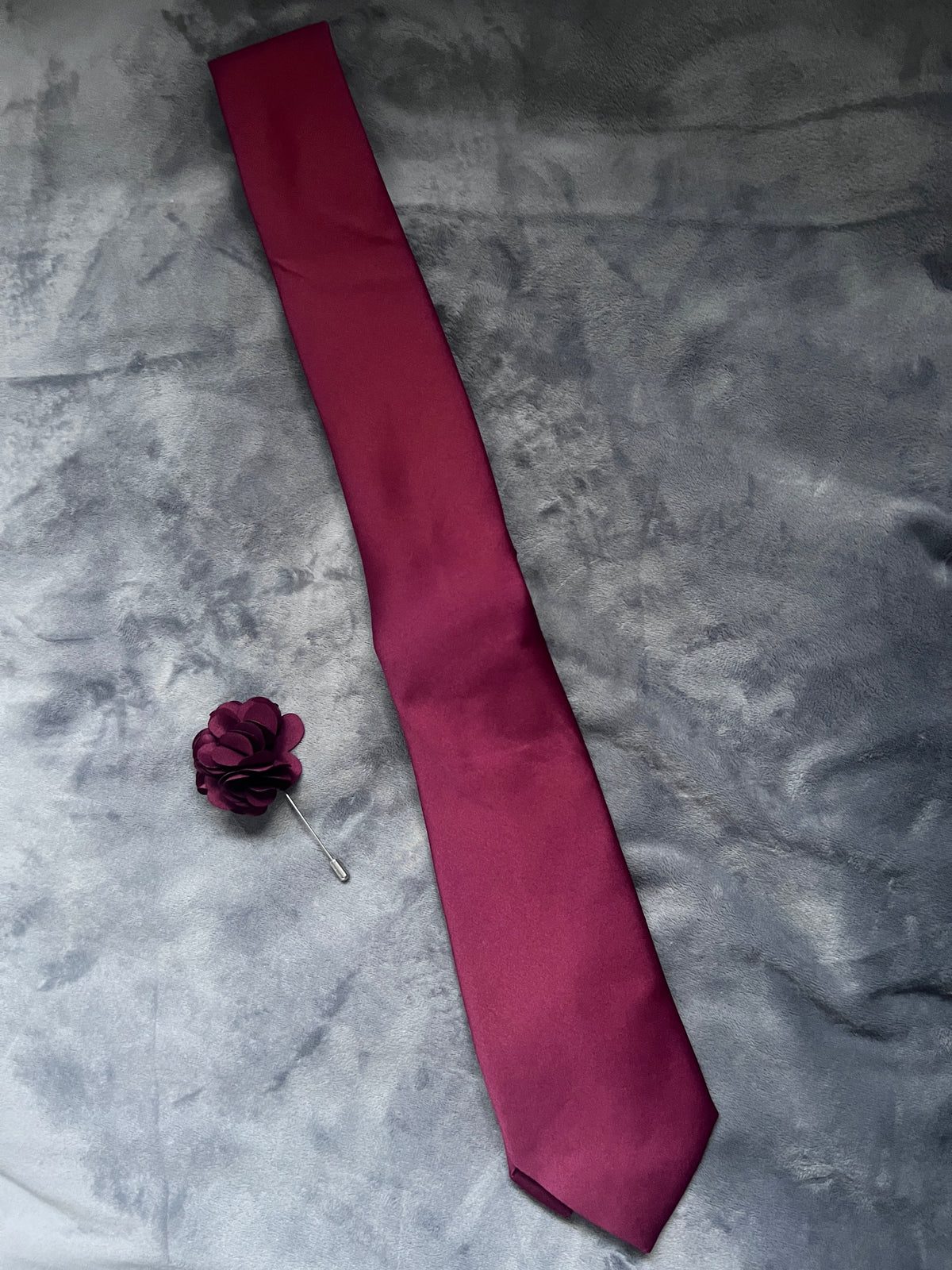 Burgundy Men’s Classic Tie &amp; Pin