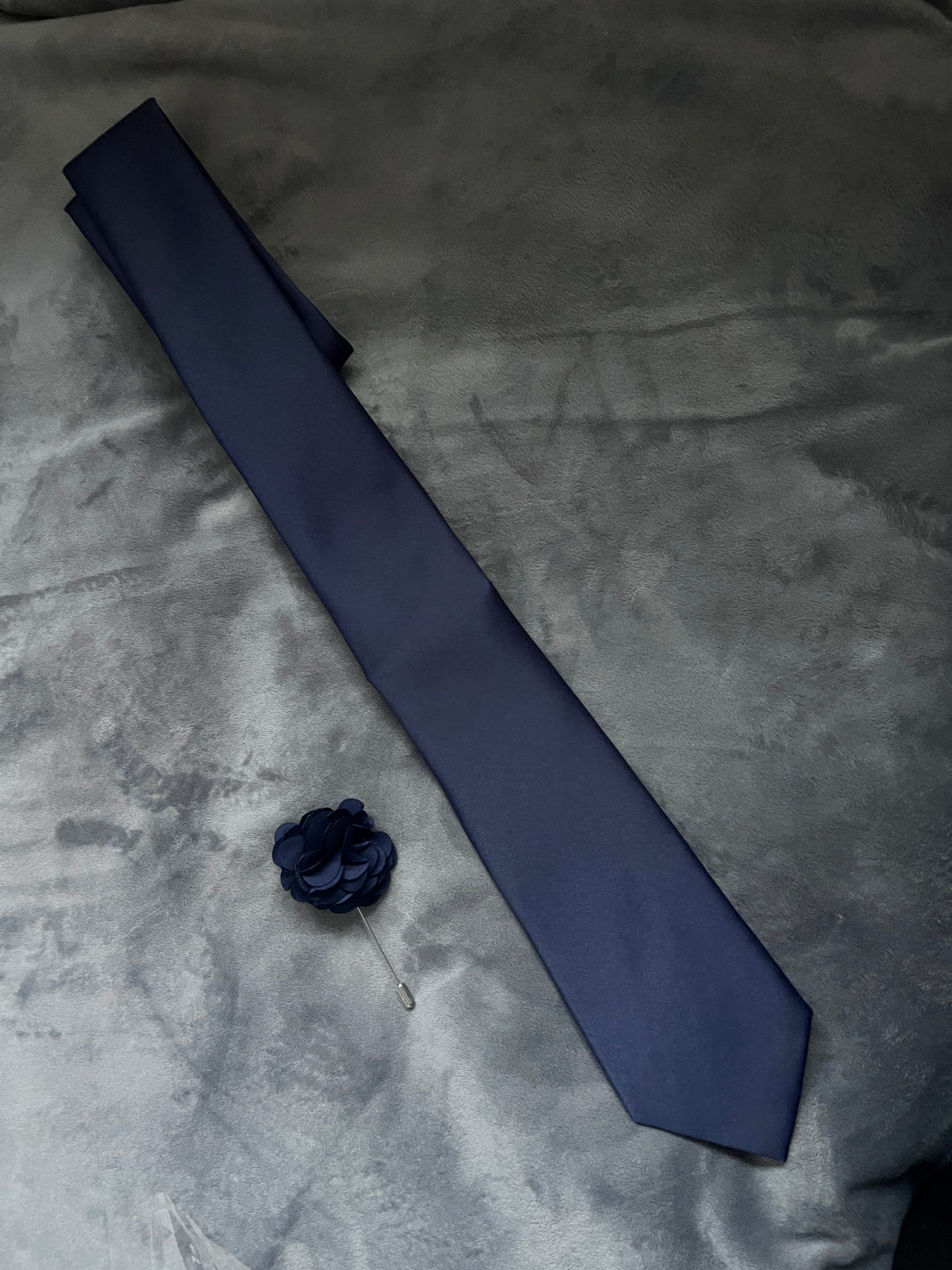 Navy Men’s Classic Tie &amp; Pin