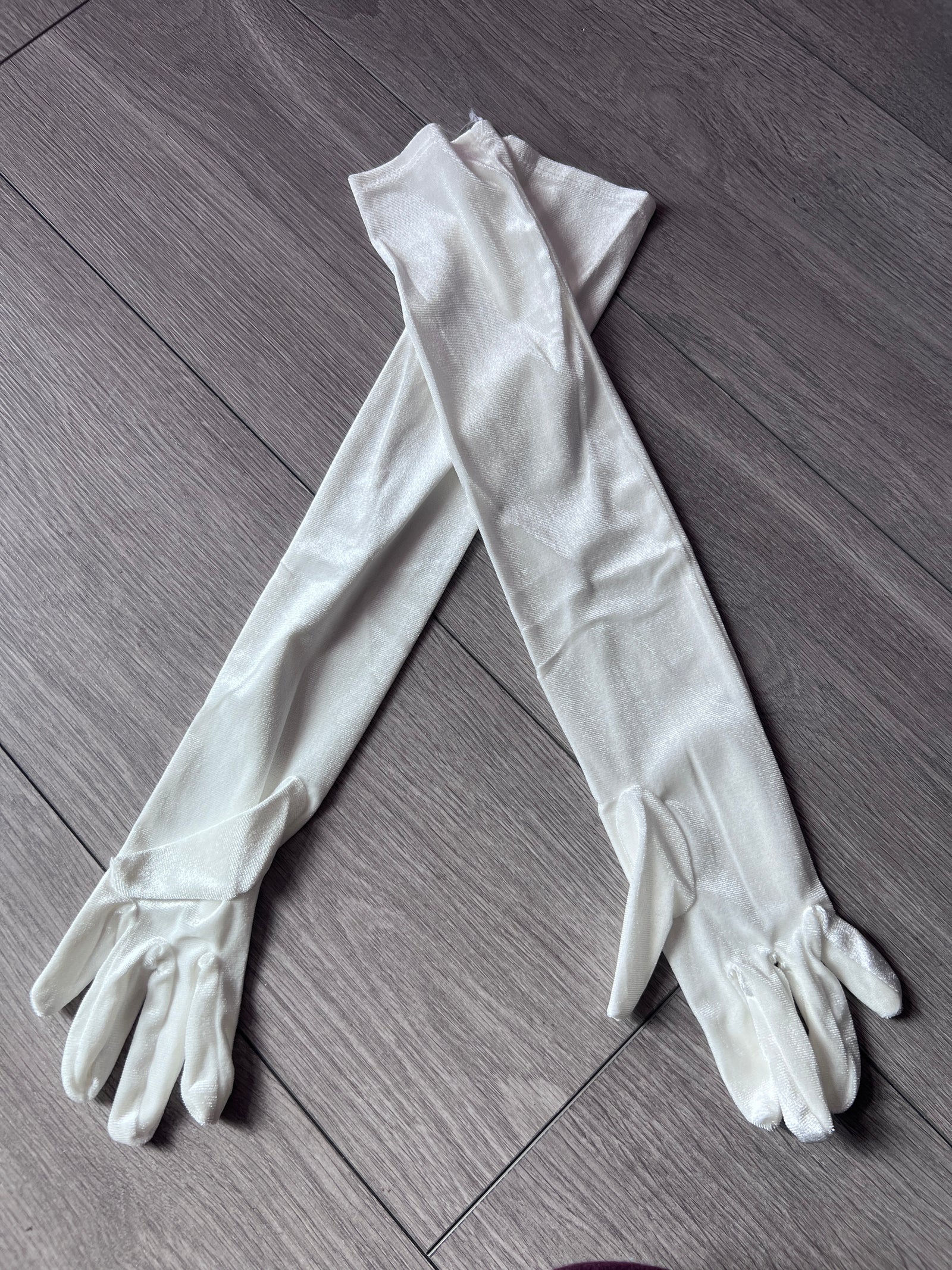 White Long Velvet Gloves
