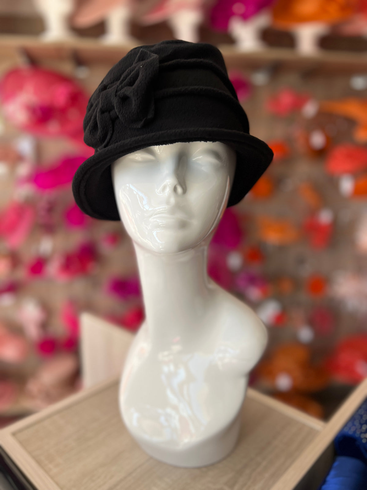 Black Winter Cloche Beanie Hat With Bow Detail