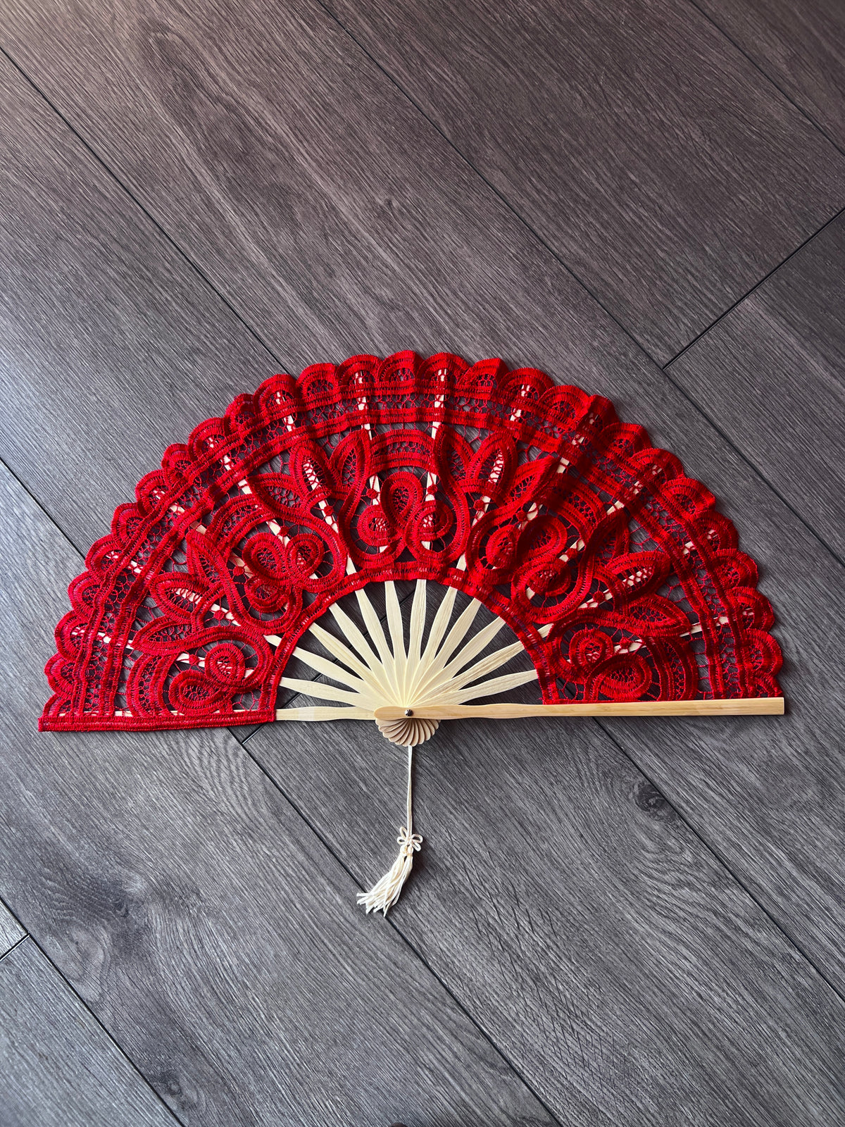 Red Vintage Lace Handheld Foldable Fan
