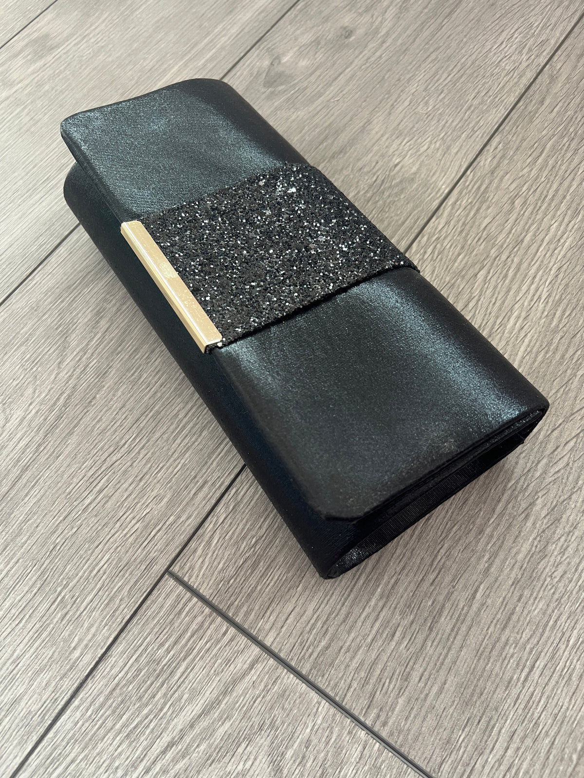 Black Clutch Bag With Glitter Strip-Fascinators Direct