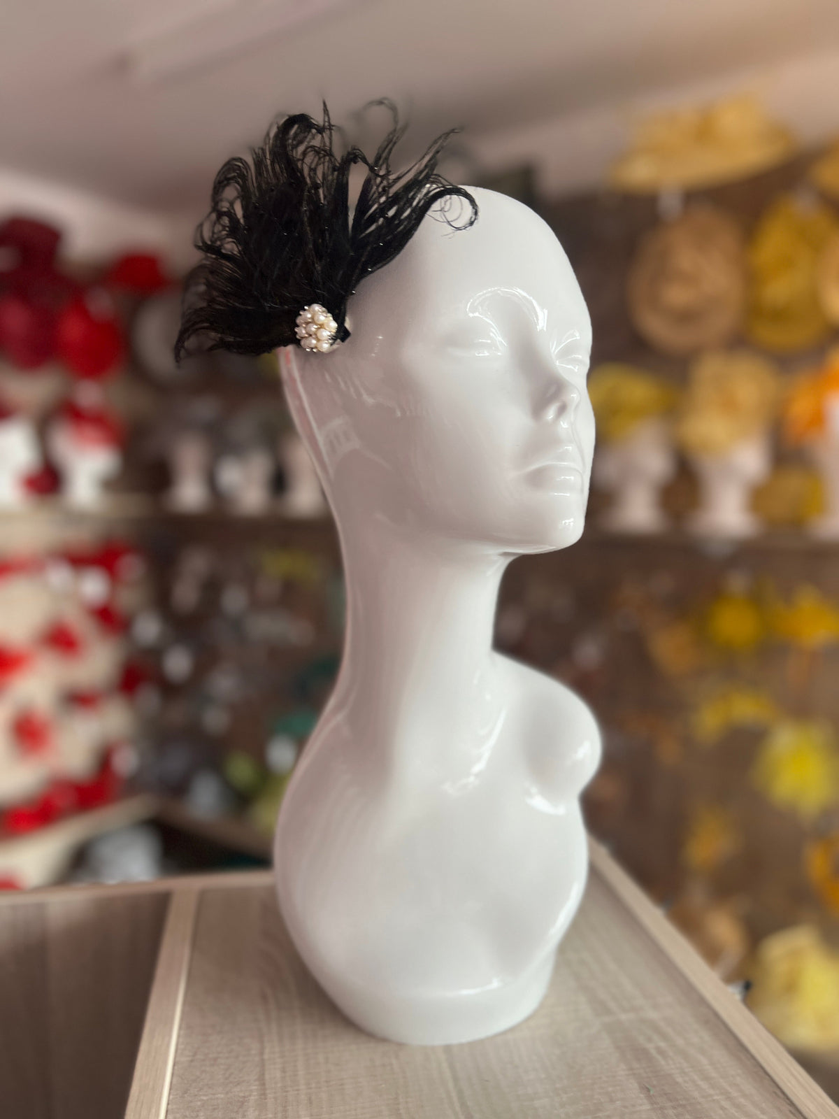 Black Peacock Feather &amp; Pearl Hair Clip-Fascinators Direct