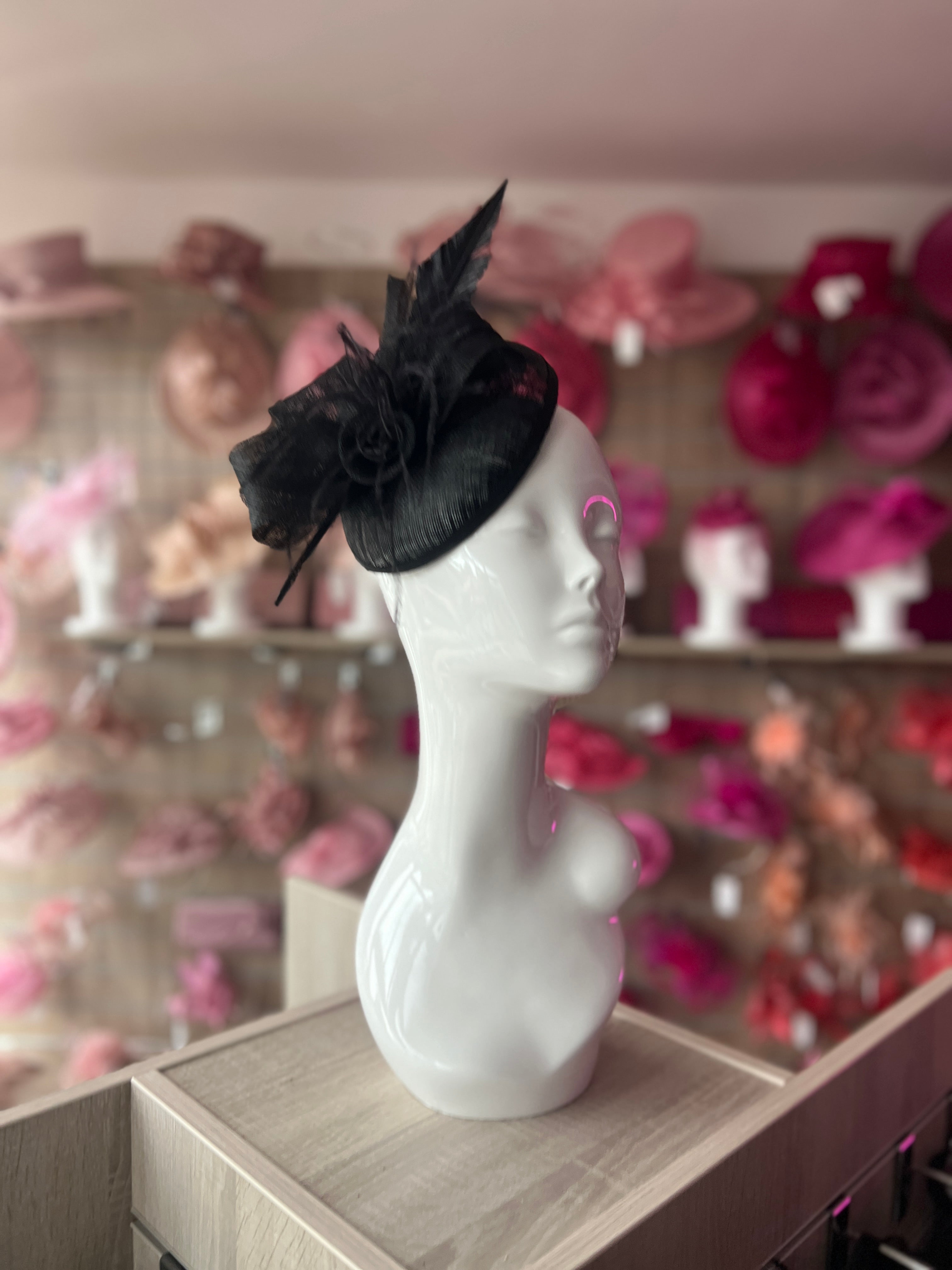 Pillbox hats and fascinators on sale