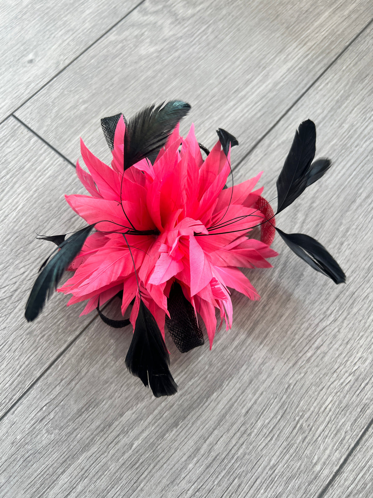 Black &amp; Pink Feather Flower Fascinator omb-Fascinators Direct