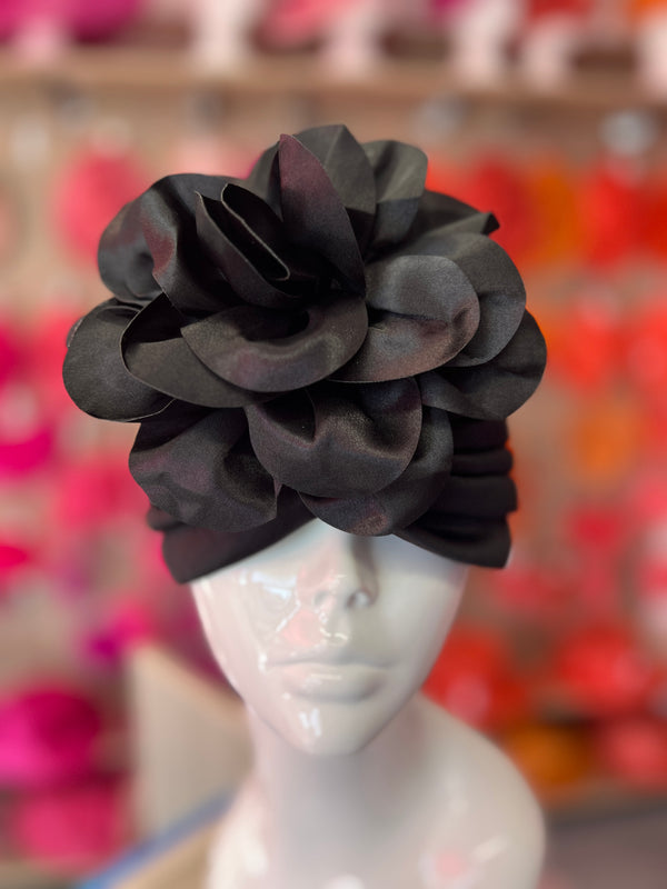 Black Turban With Large Satin Flower display picture 2