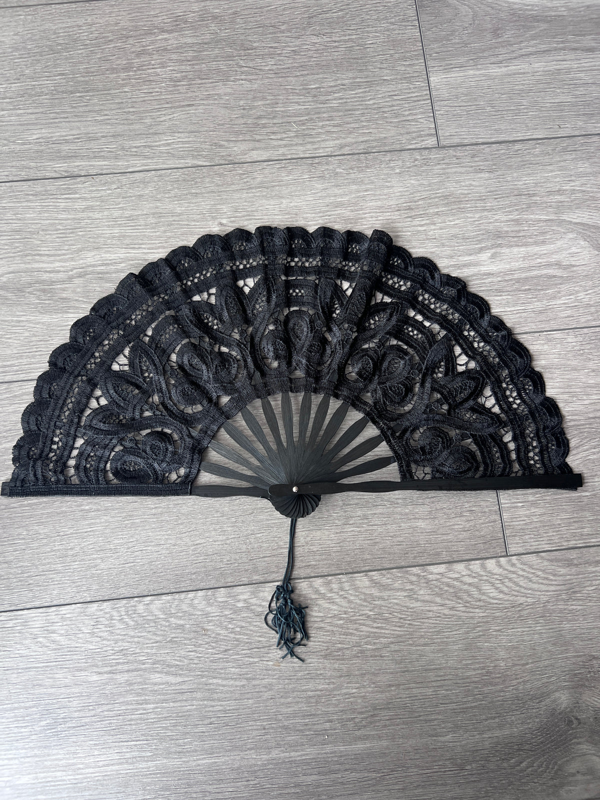Black Vintage Lace Handheld Foldable Fan-Fascinators Direct
