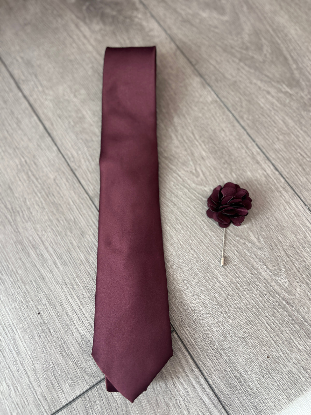 Burgundy Men’s Classic Tie &amp; Pin-Fascinators Direct
