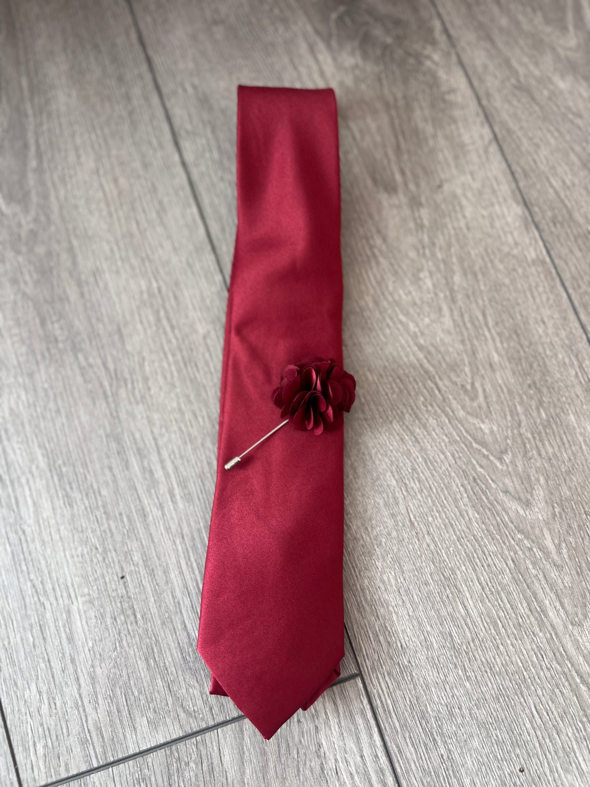 Burgundy Men’s Classic Tie &amp; Pin-Fascinators Direct