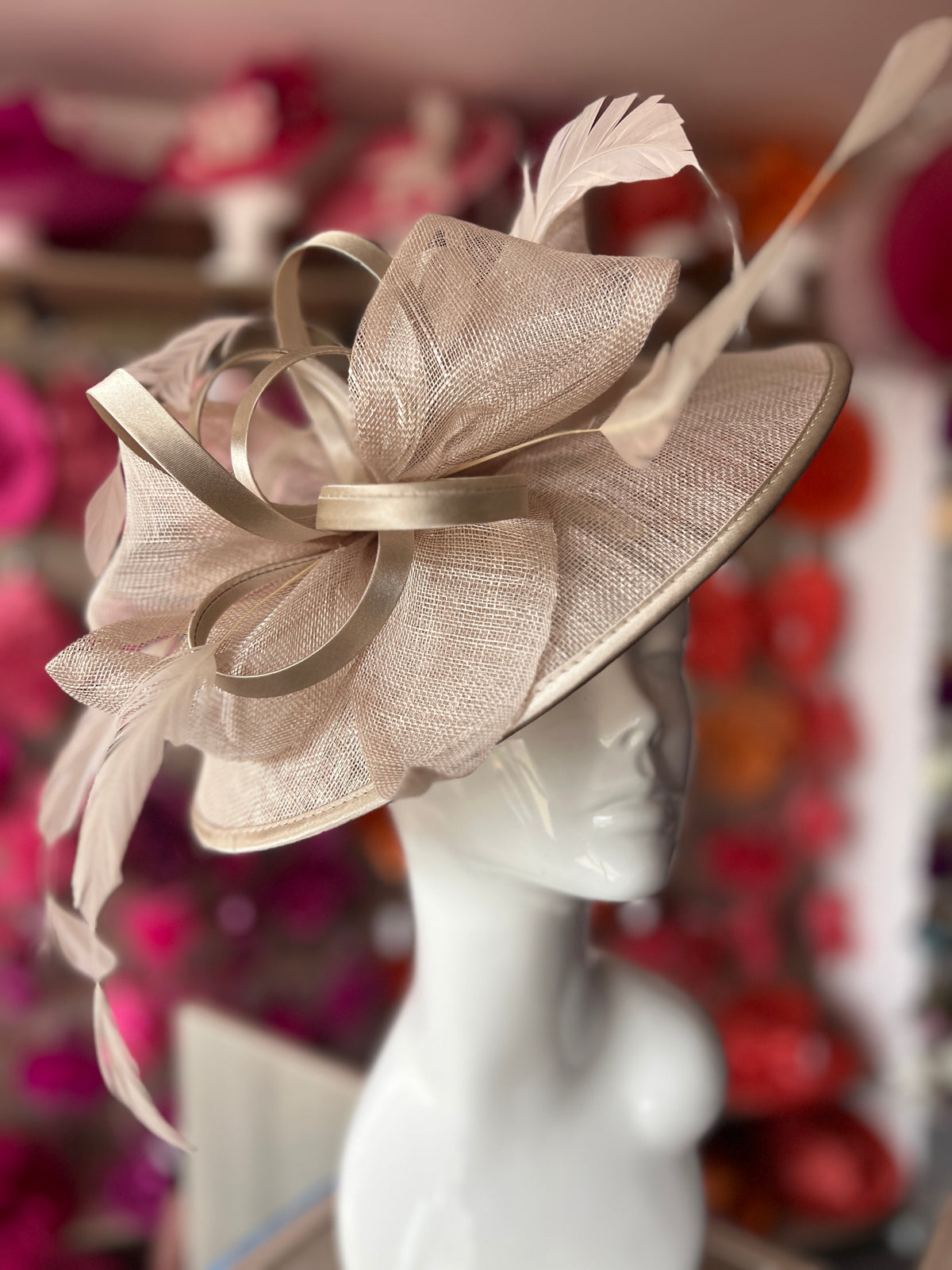 Champagne Saucer Hatinator With Decorative Bow-Fascinators Direct