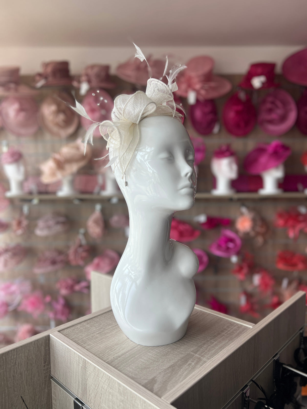 Classic Sinamay Ivory Fascinator-Fascinators Direct