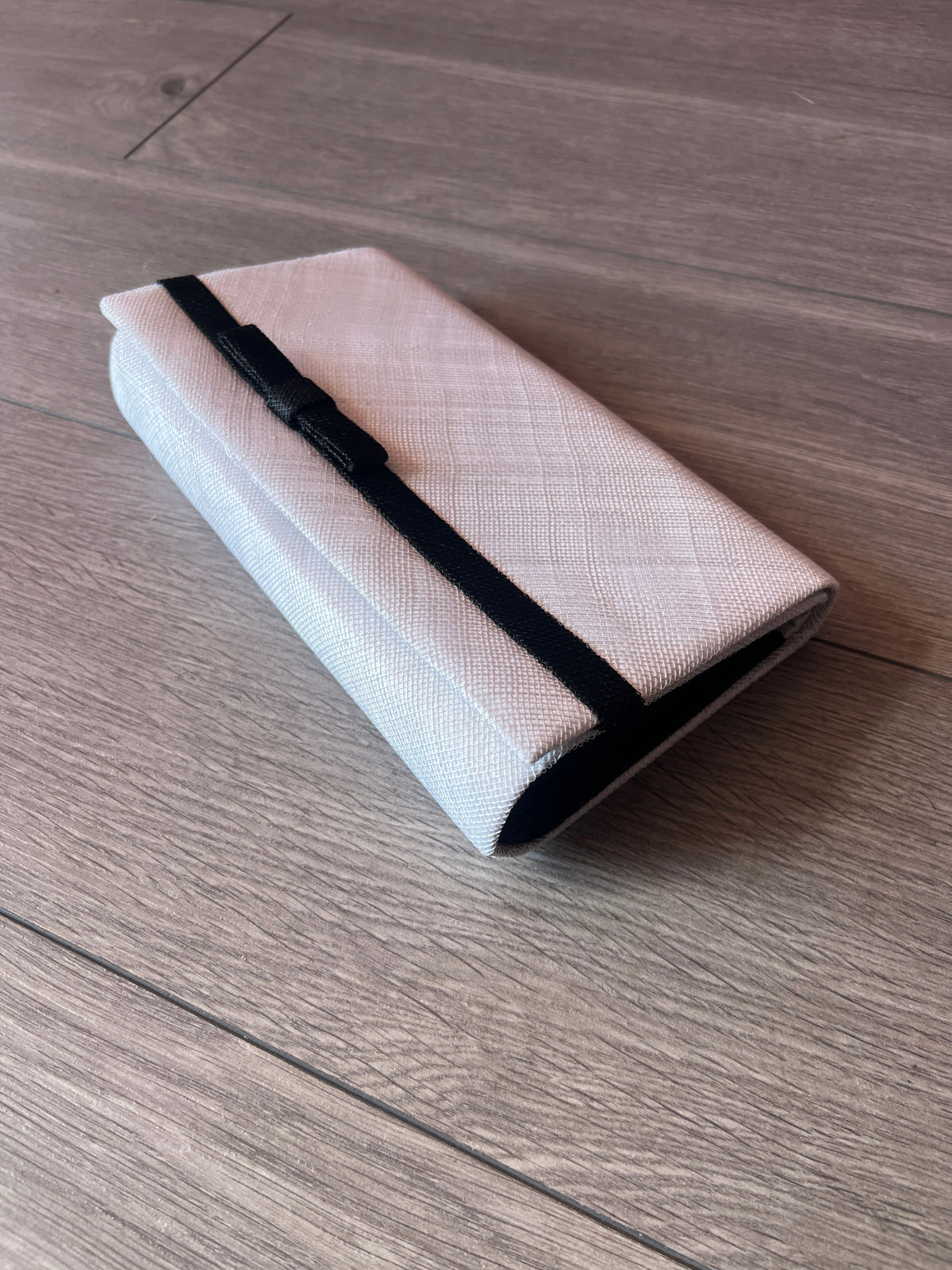 Classic Sinamay White &amp; Black Clutch Bag For Weddings-Fascinators Direct