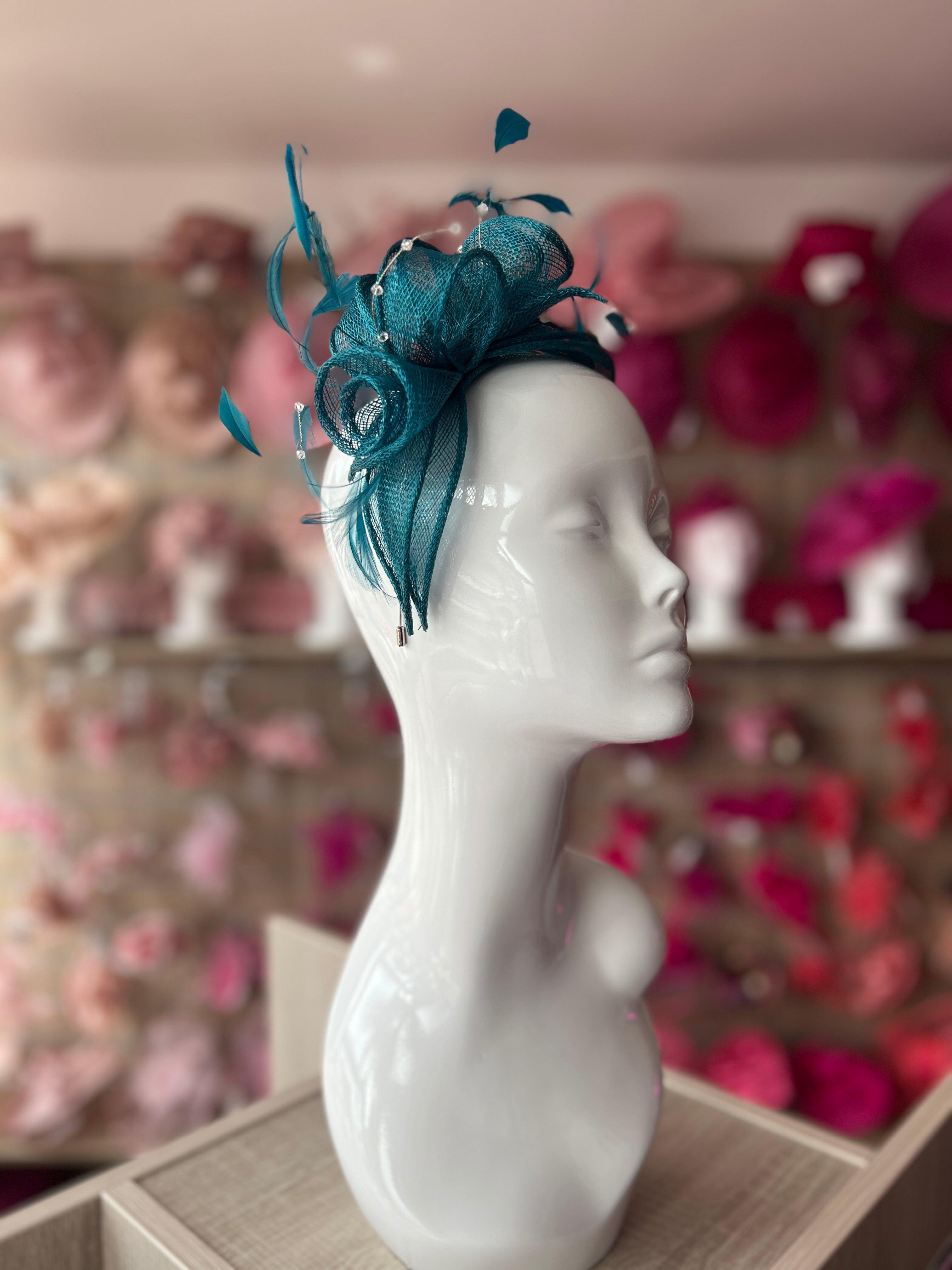 Black Crinoline & Feathers Fascinator Online In Australia | Trish Millinery - Foto 7