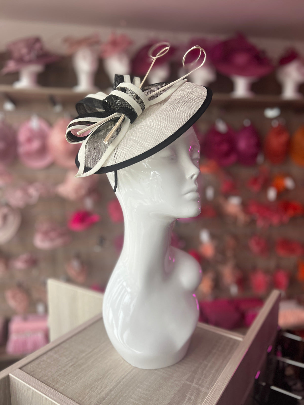 Cream &amp; Black Round Saucer Fascinator With Quills-Fascinators Direct