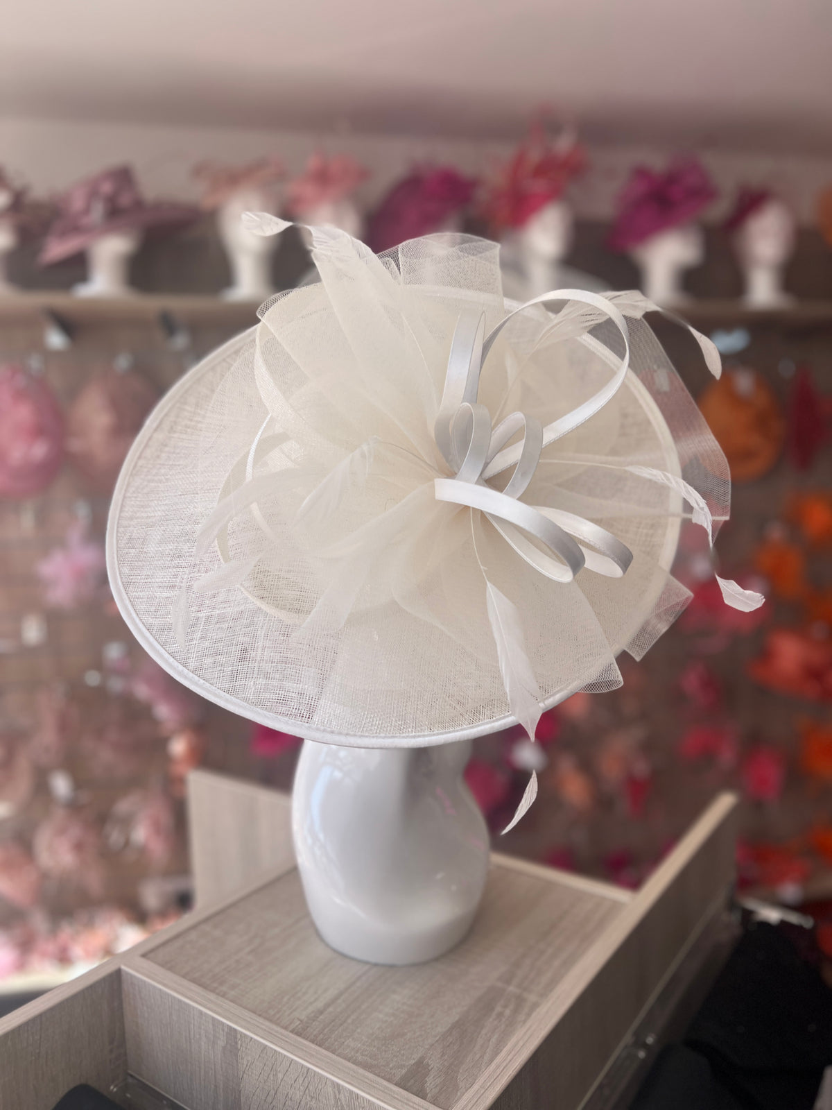 Crinoline &amp; Sinamay Large Ivory Hatinator-Fascinators Direct
