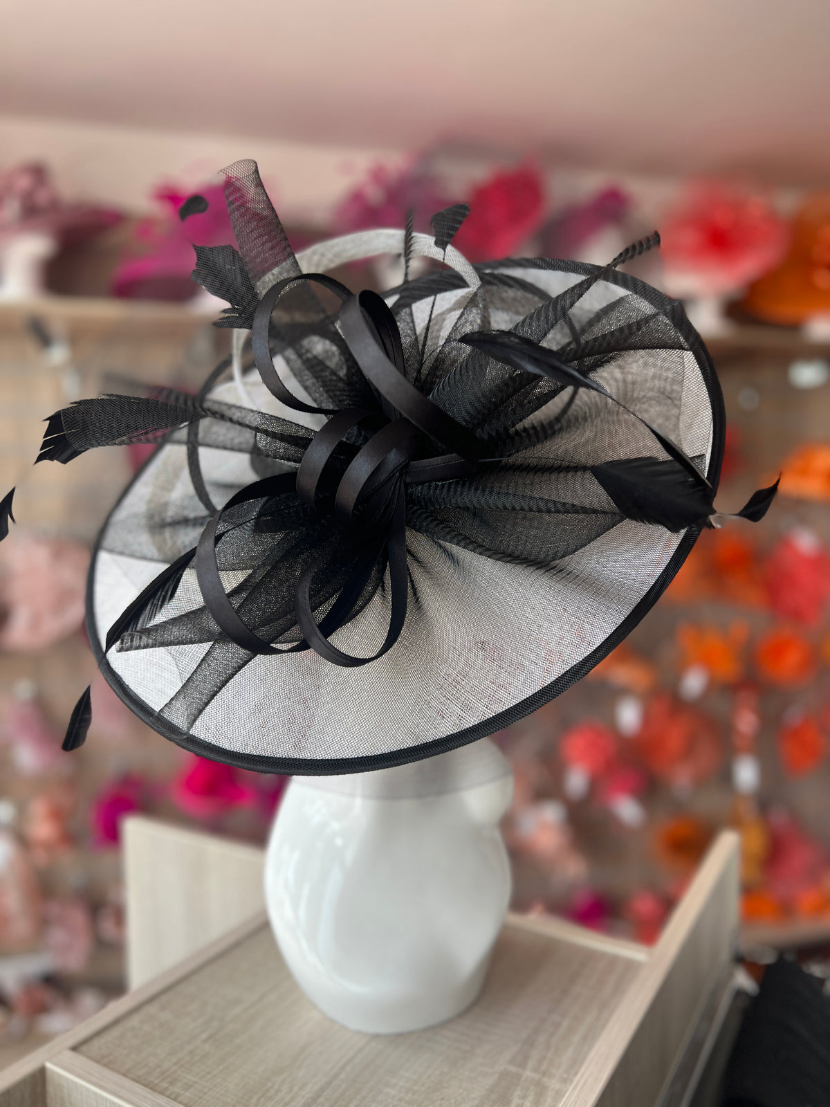 Crinoline &amp; Sinamay Large White &amp; Black Hatinator-Fascinators Direct