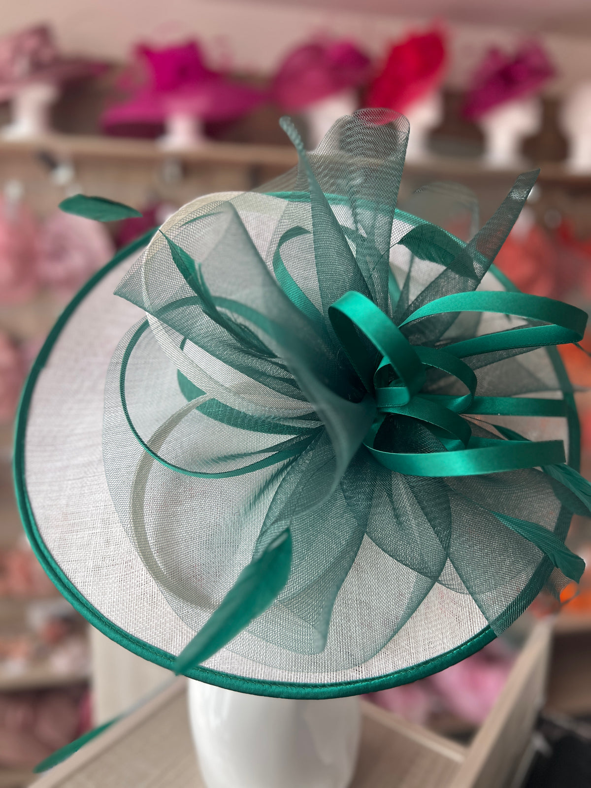 Crinoline &amp; Sinamay Large White &amp; Emerald Hatinator-Fascinators Direct