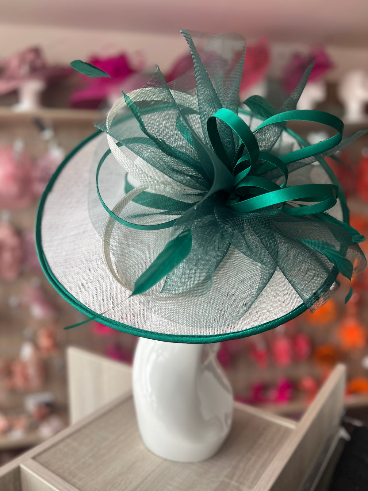 Crinoline &amp; Sinamay Large White &amp; Emerald Hatinator-Fascinators Direct
