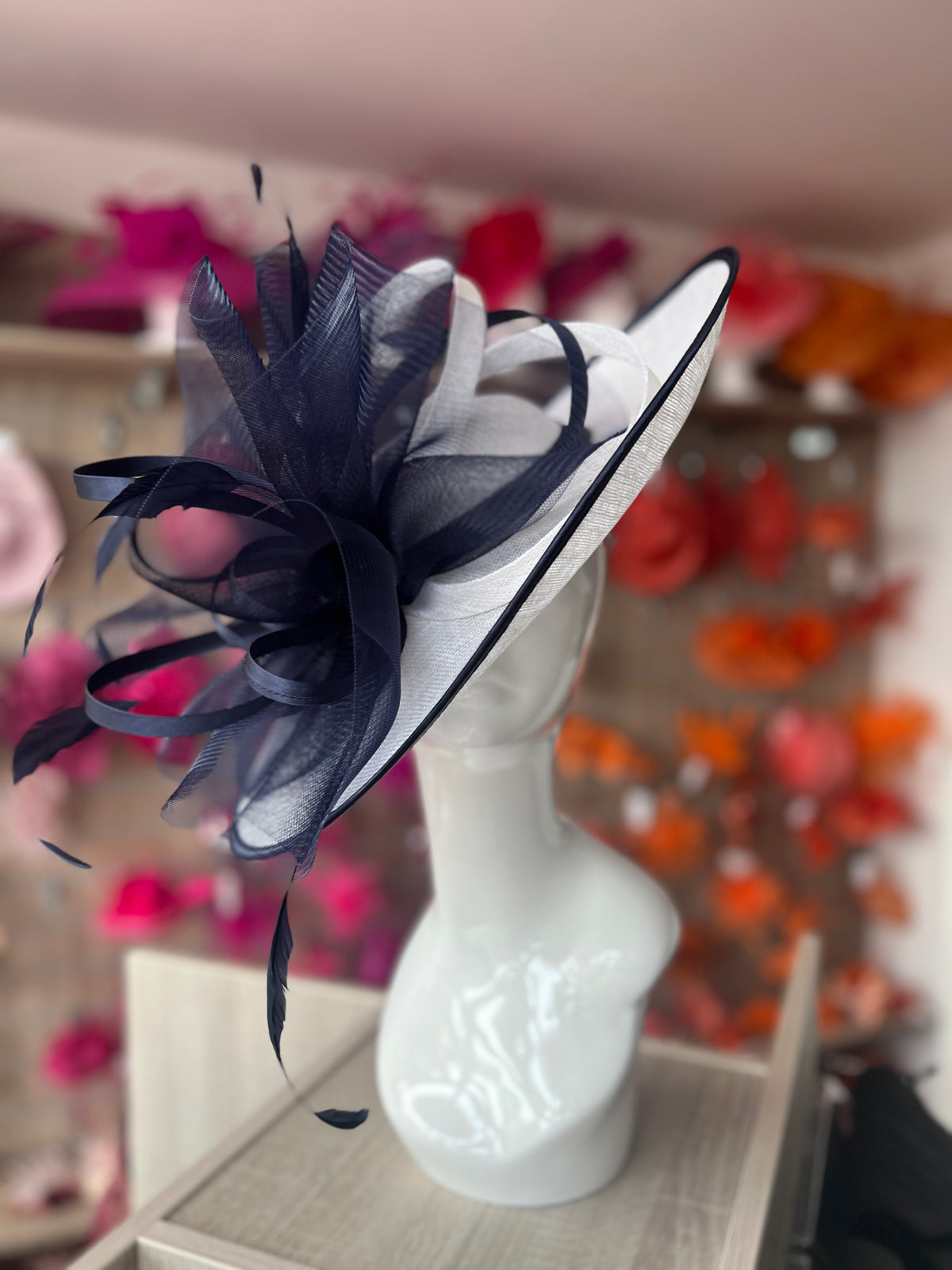 Crinoline &amp; Sinamay Large White &amp; Navy Hatinator-Fascinators Direct