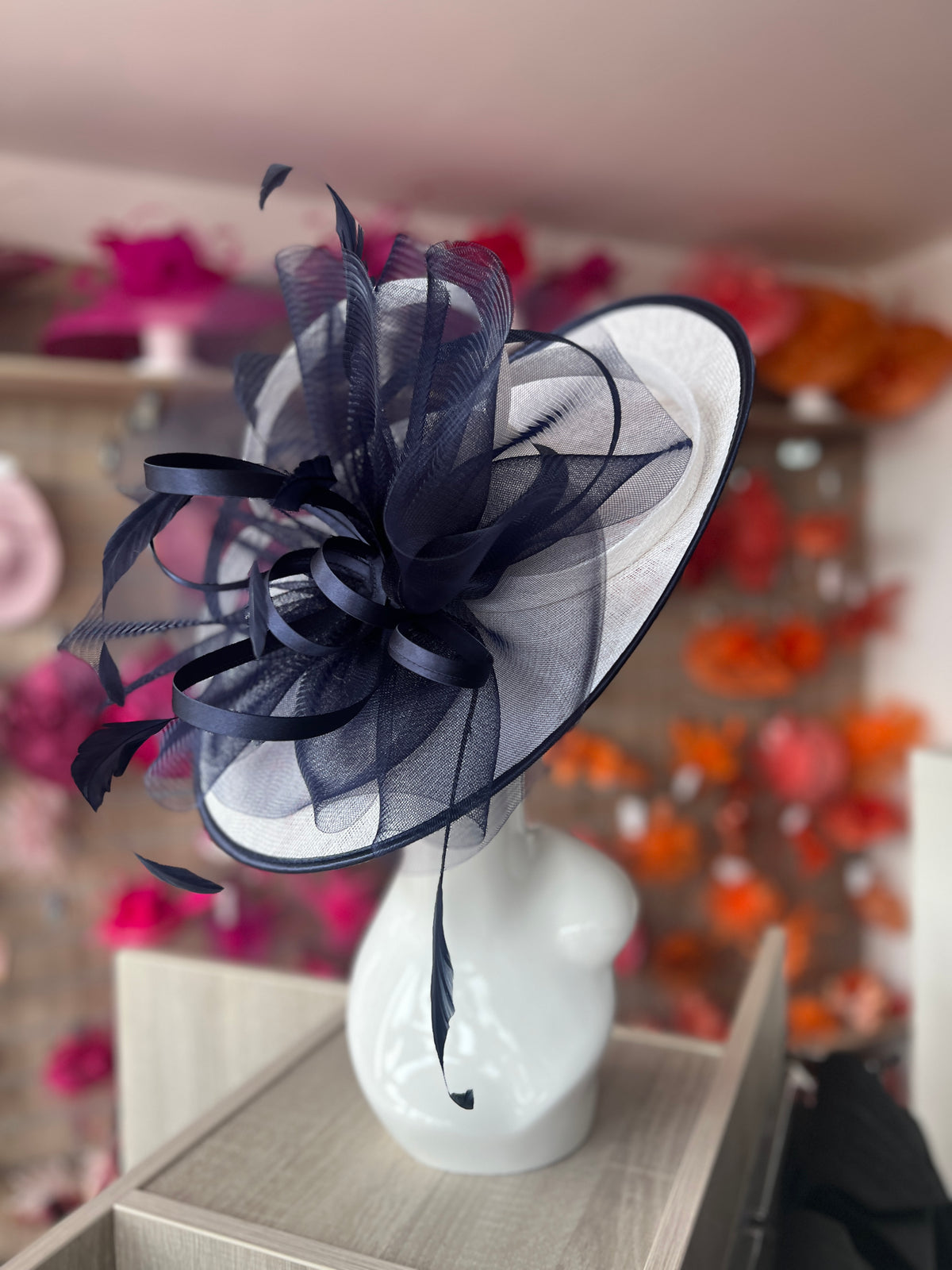 Crinoline &amp; Sinamay Large White &amp; Navy Hatinator-Fascinators Direct