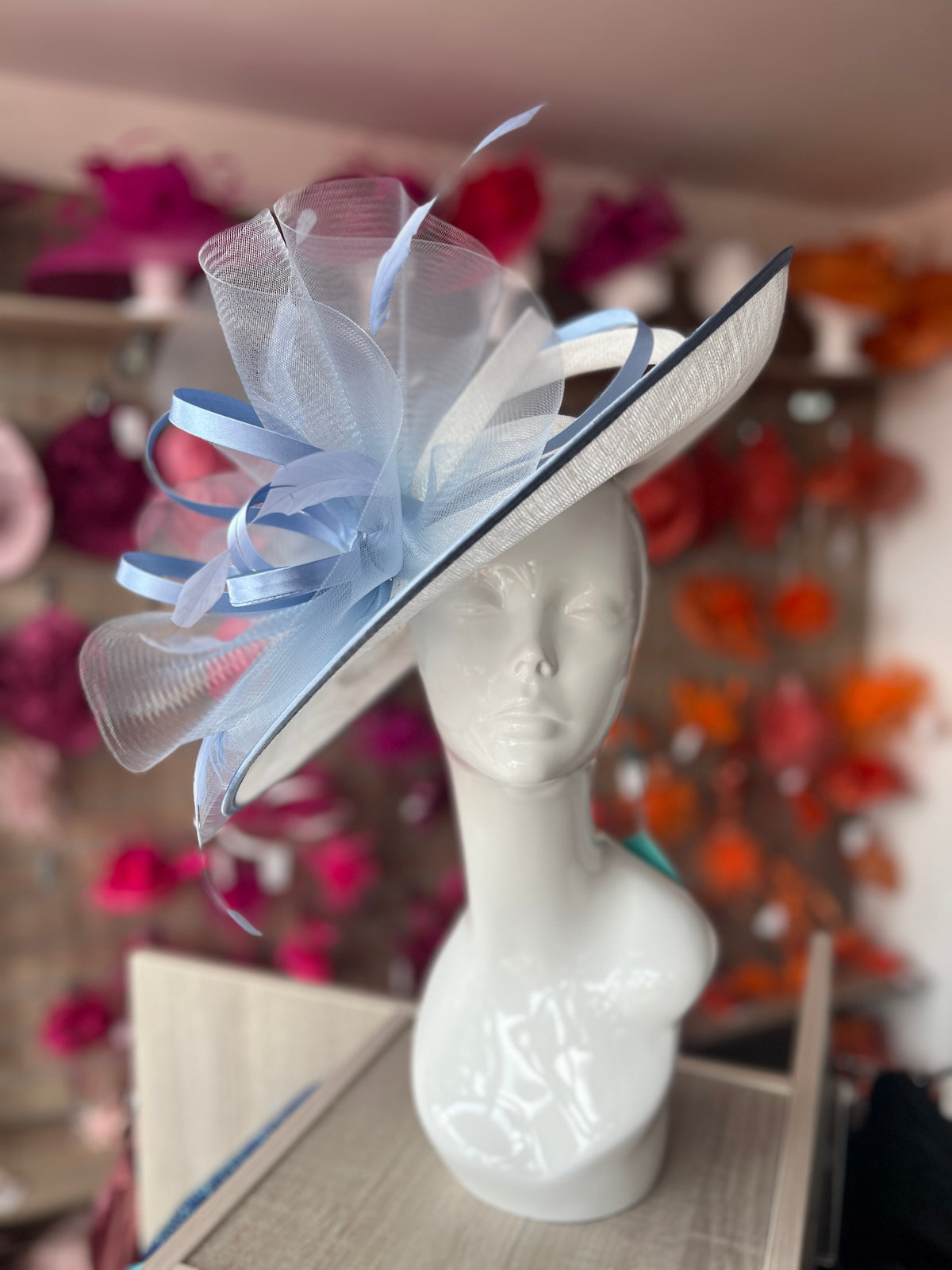 Crinoline &amp; Sinamay Large White &amp; Periwinkle Hatinator-Fascinators Direct