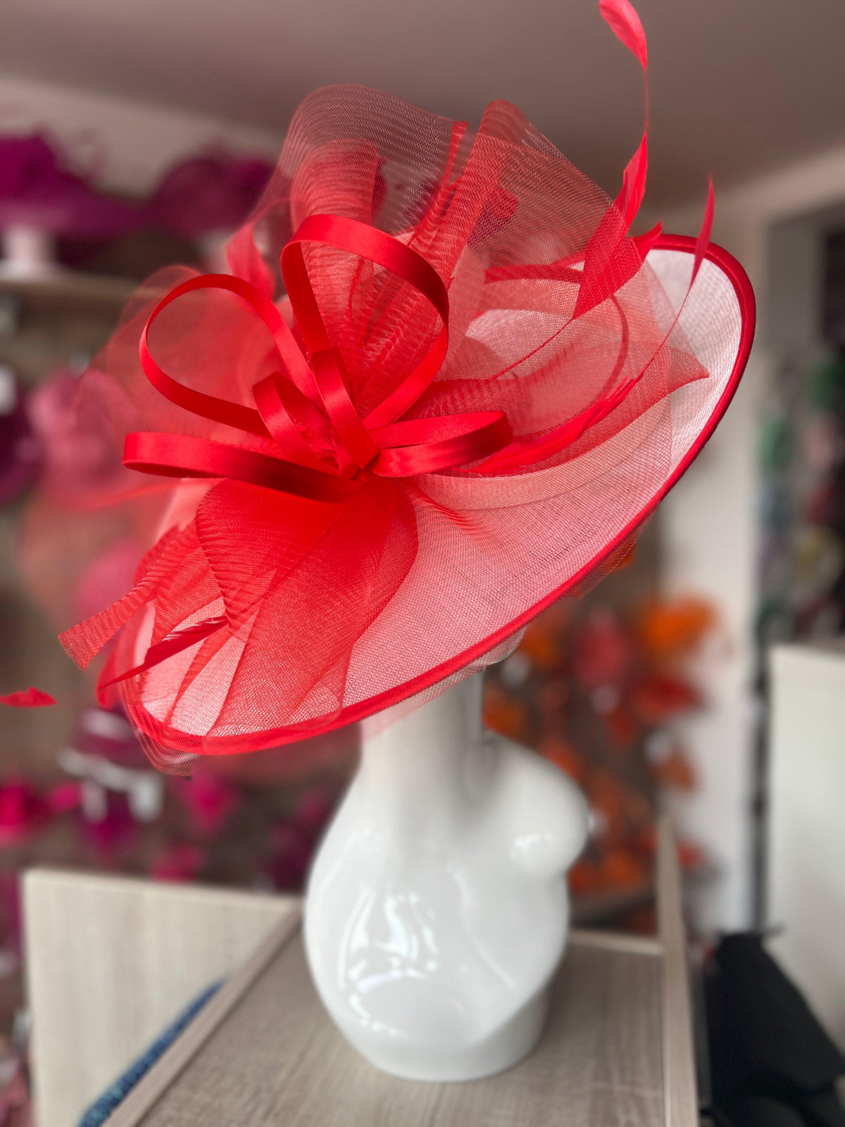 Crinoline &amp; Sinamay Large White &amp; Poppy Hatinator-Fascinators Direct