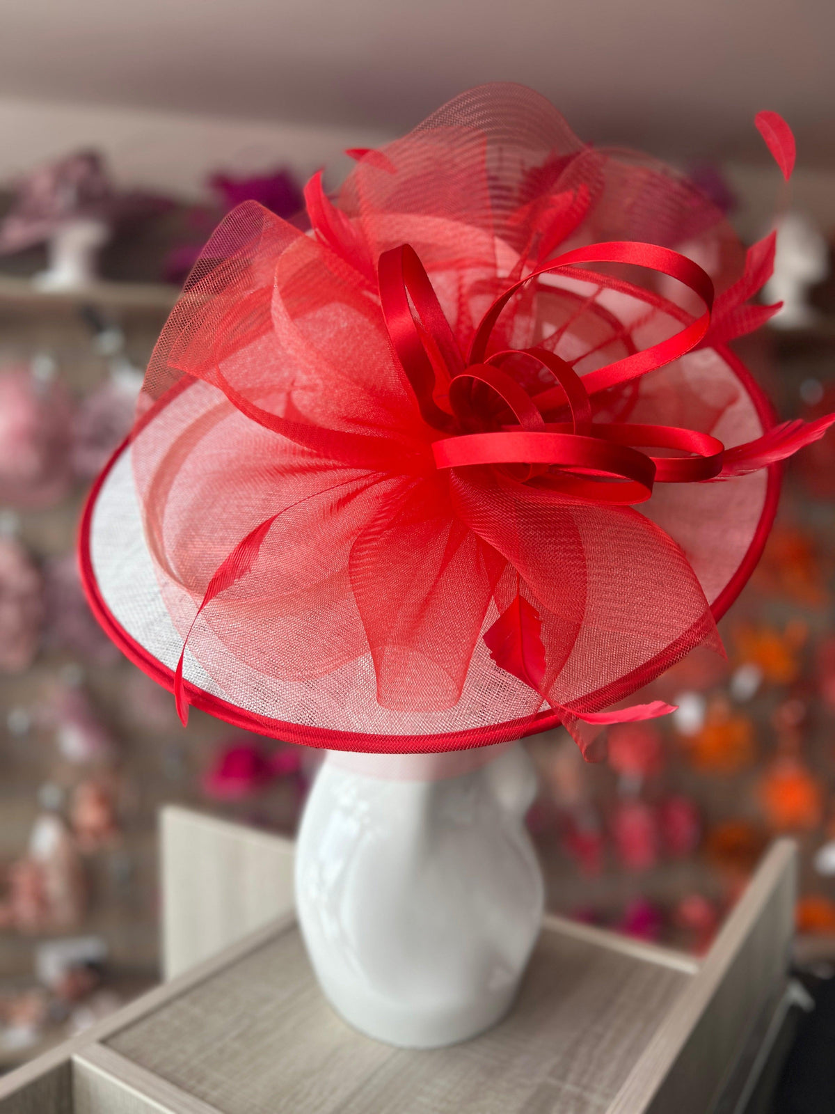Crinoline &amp; Sinamay Large White &amp; Poppy Hatinator-Fascinators Direct