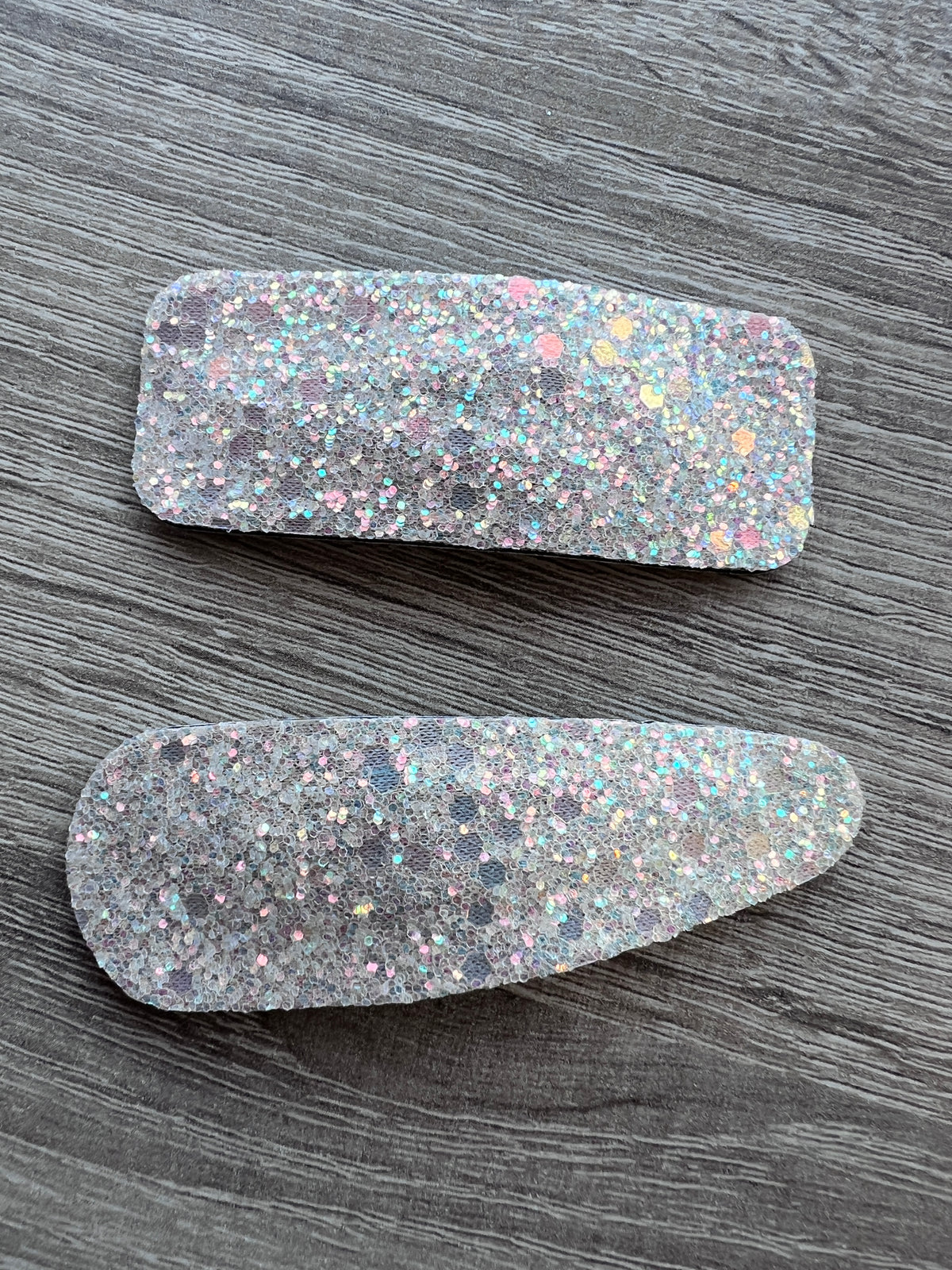 X2 White Glitter Snap Hair Clips