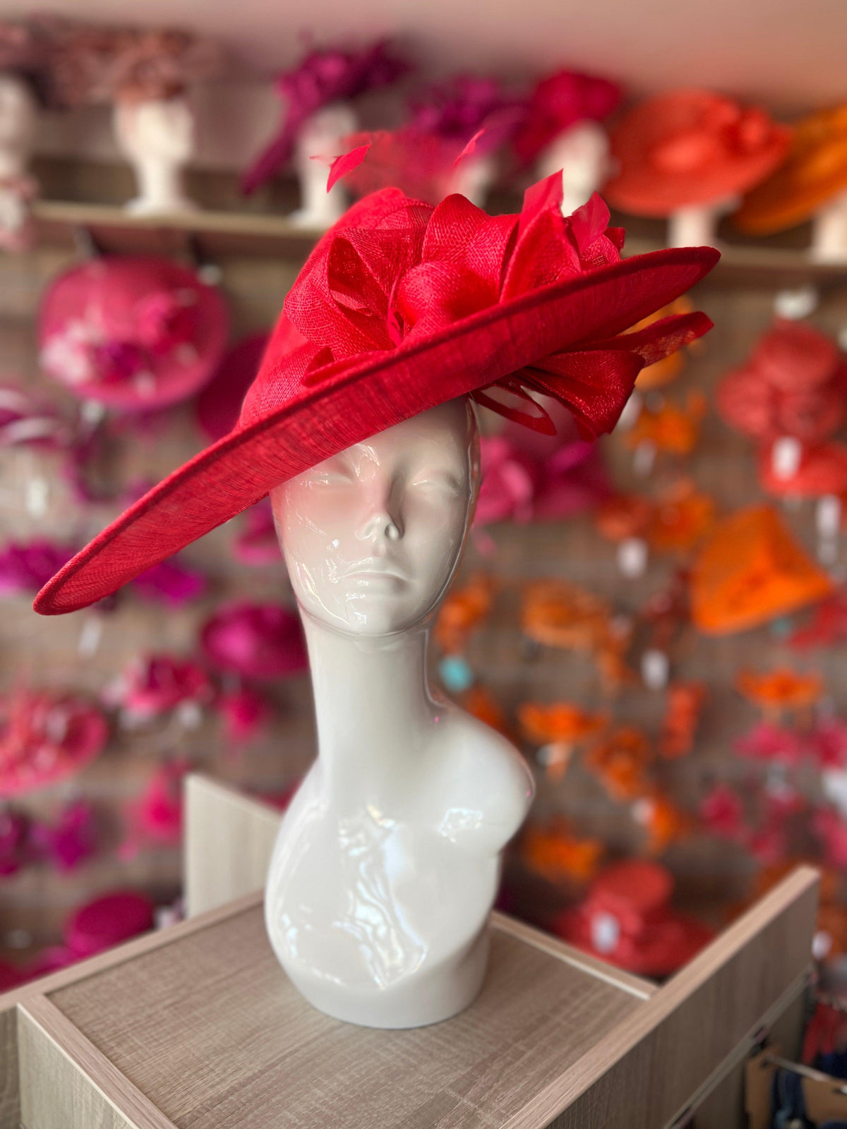 Deluxe Large Poppy Hatinator with Split Brim &amp; Feathers-Fascinators Direct