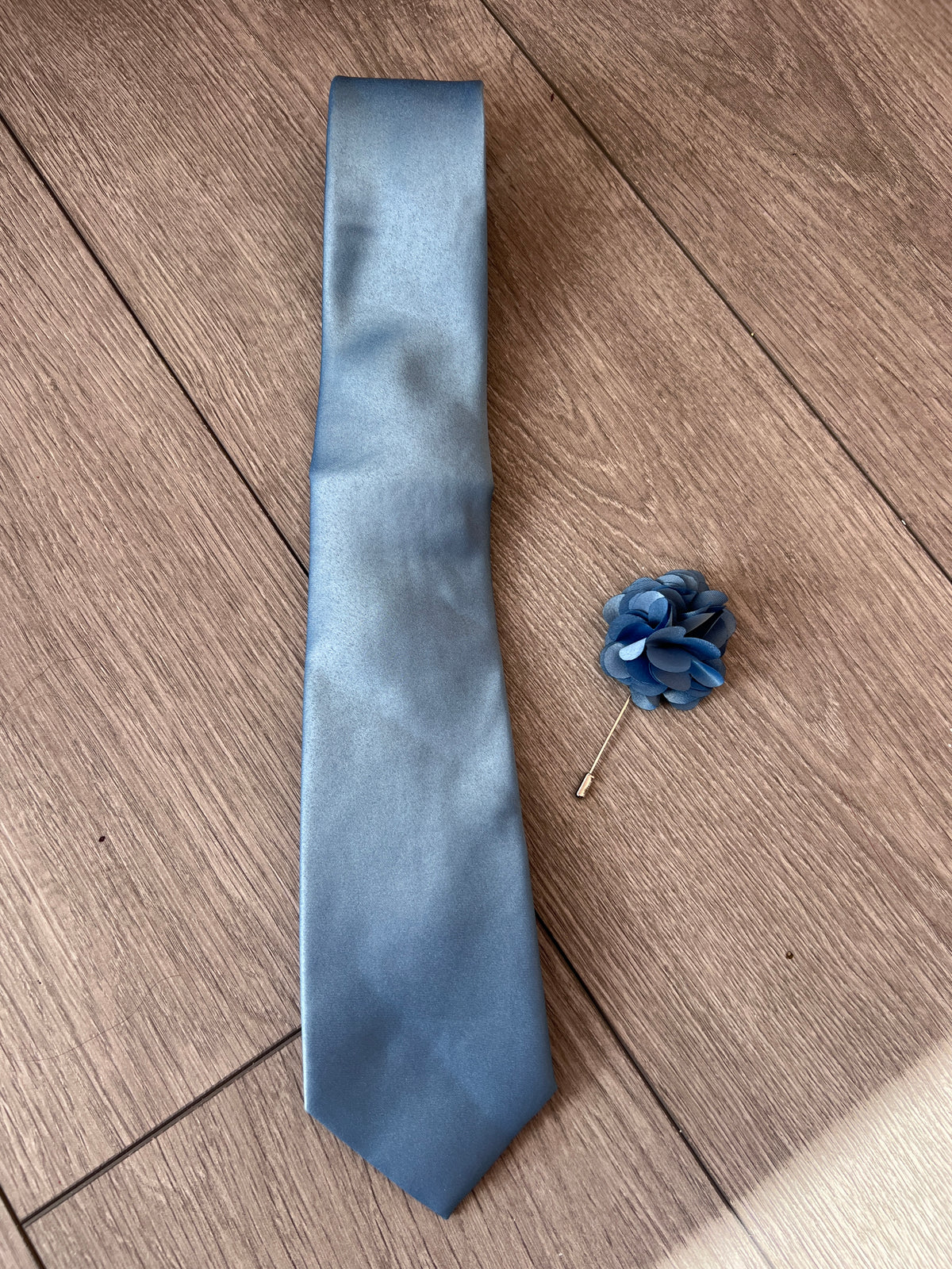Dusky Blue Men’s Classic Tie &amp; Pin-Fascinators Direct