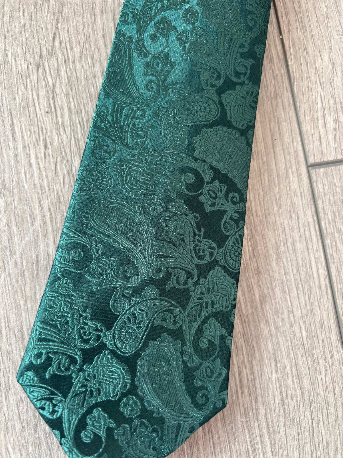 Emerald Green Men’s Classic Paisley Tie-Fascinators Direct