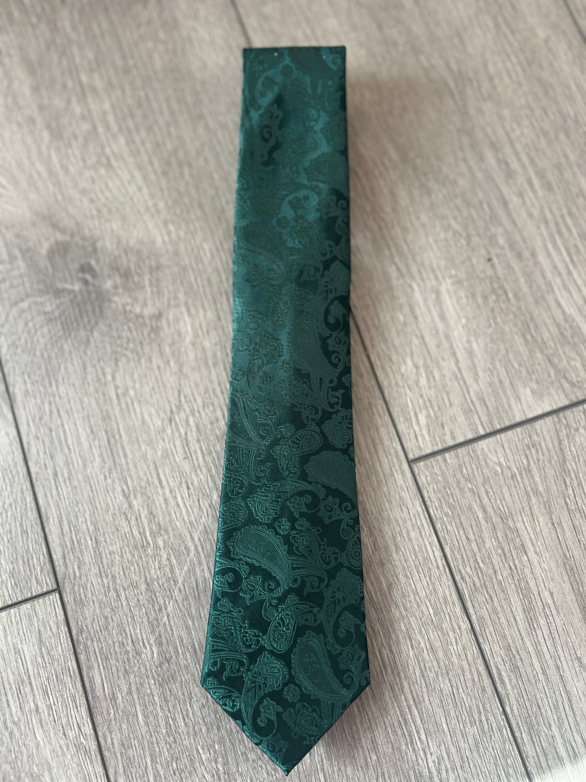Emerald Green Men’s Classic Paisley Tie-Fascinators Direct