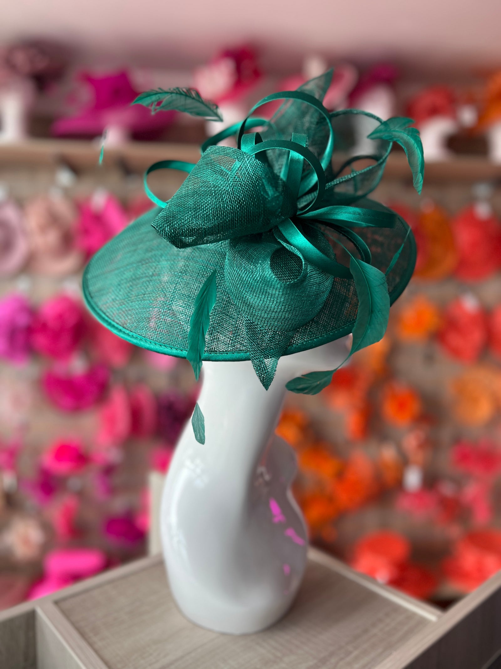 Emerald Green Saucer Hatinator With Decorative Bow-Fascinators Direct