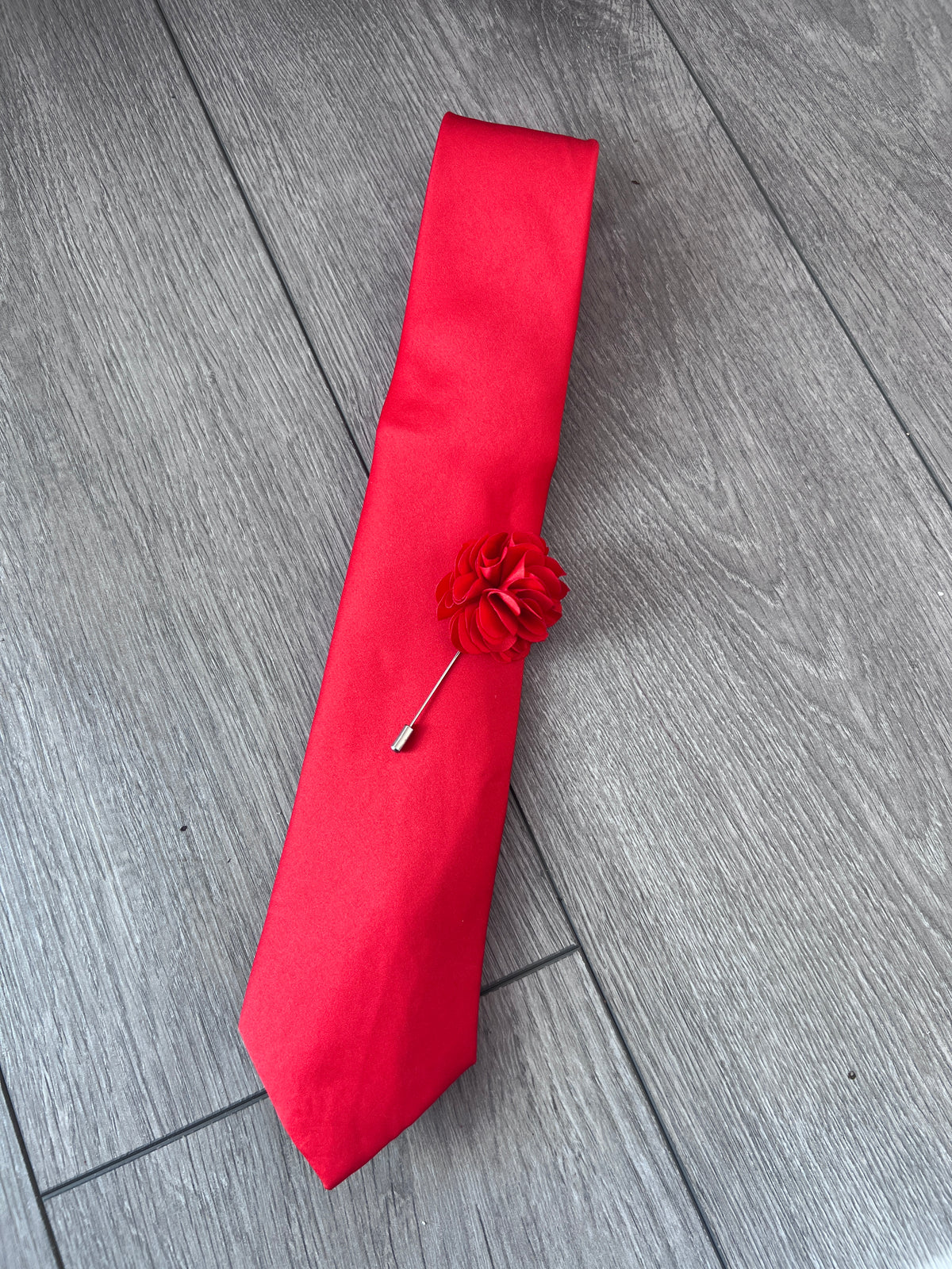 Poppy Red Men’s Classic Tie &amp; Pin