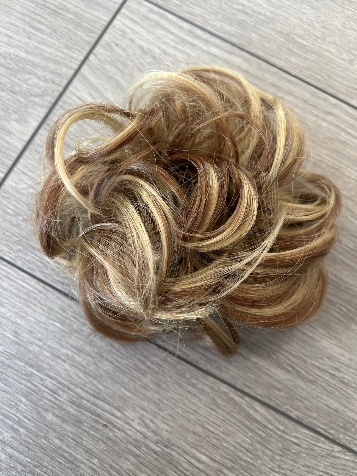 Synthetic Messy Hair Bun Scrunchie - Medium Auburn &amp; Ash Blonde
