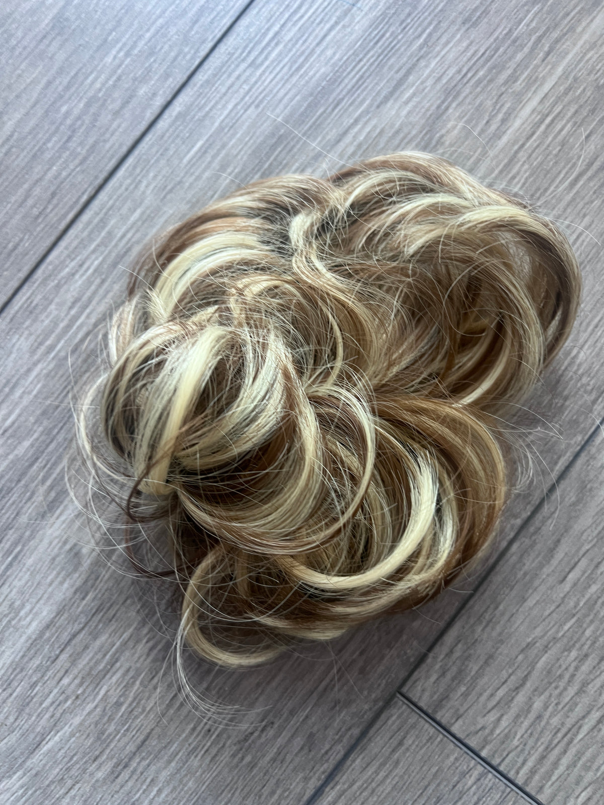 Synthetic Messy Hair Bun Scrunchie - Ash Brown &amp; Bleach Blonde