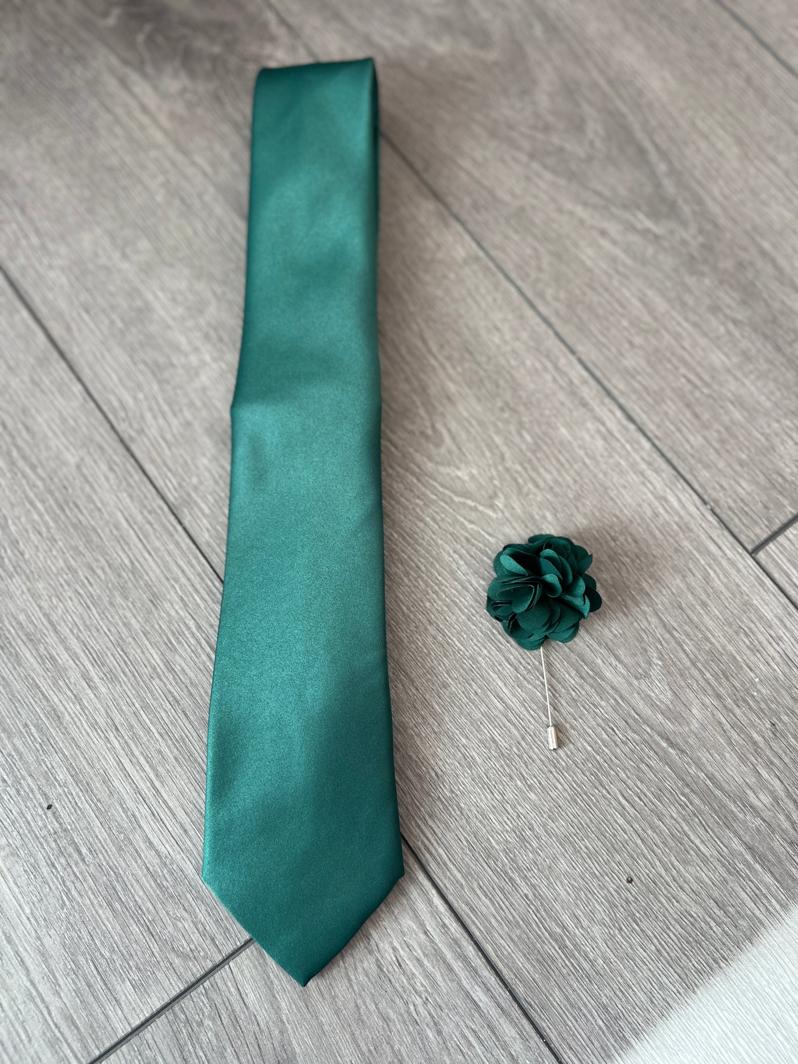 Forest Green Men’s Classic Tie & Pin-Fascinators Direct