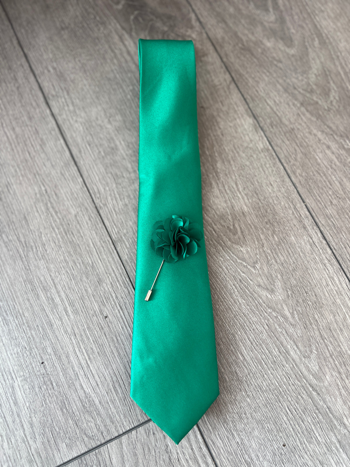 Jade Green Men’s Classic Tie &amp; Pin-Fascinators Direct
