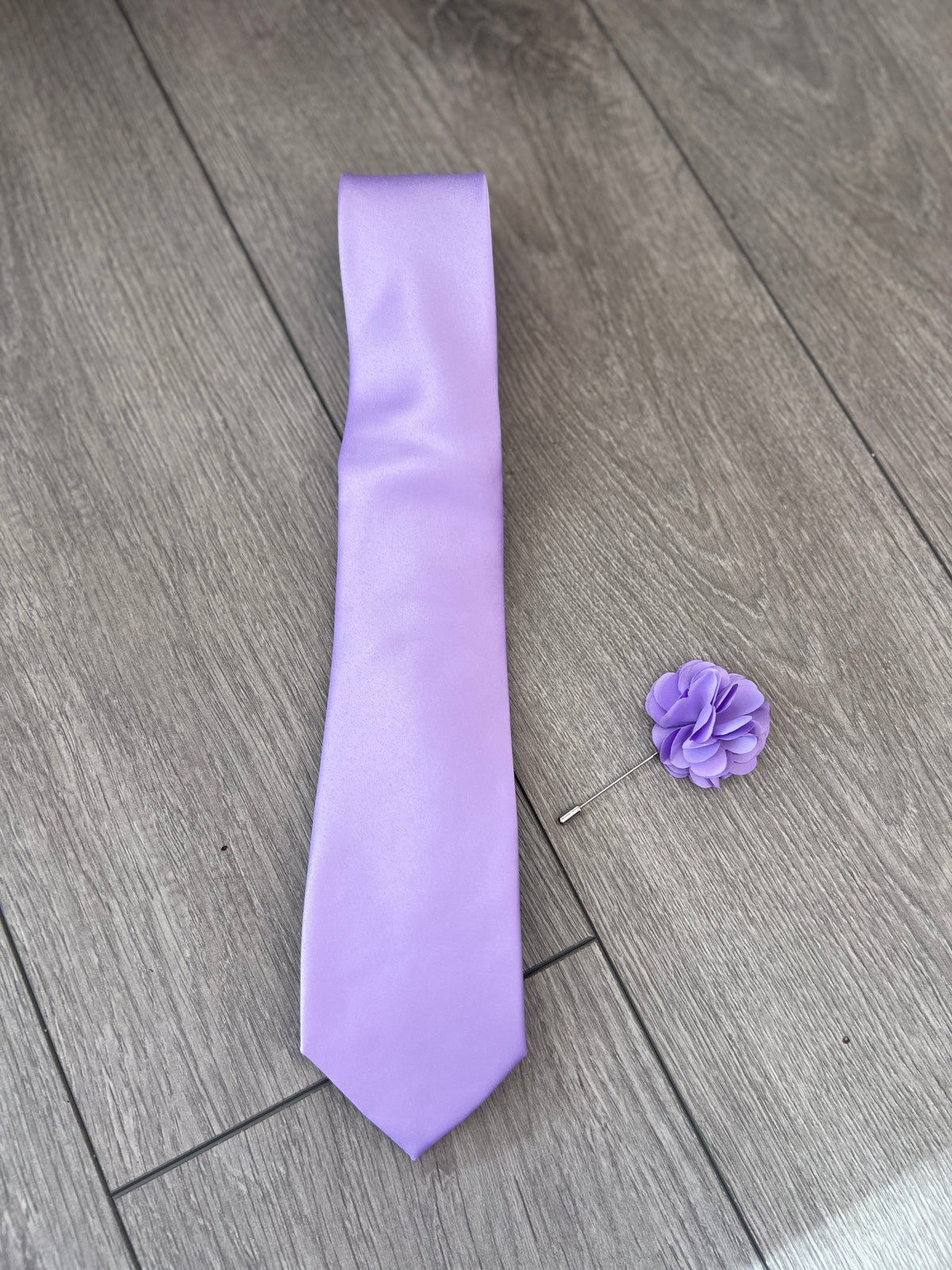 Lilac Men’s Classic Tie &amp; Pin-Fascinators Direct