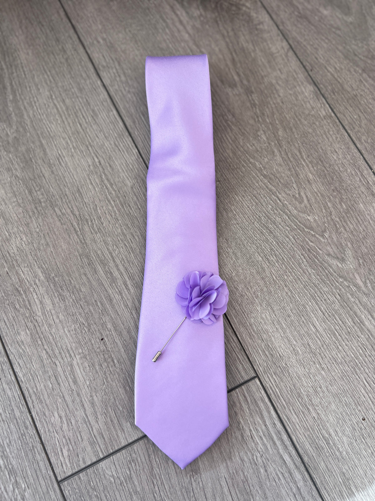 Lilac Men’s Classic Tie &amp; Pin-Fascinators Direct